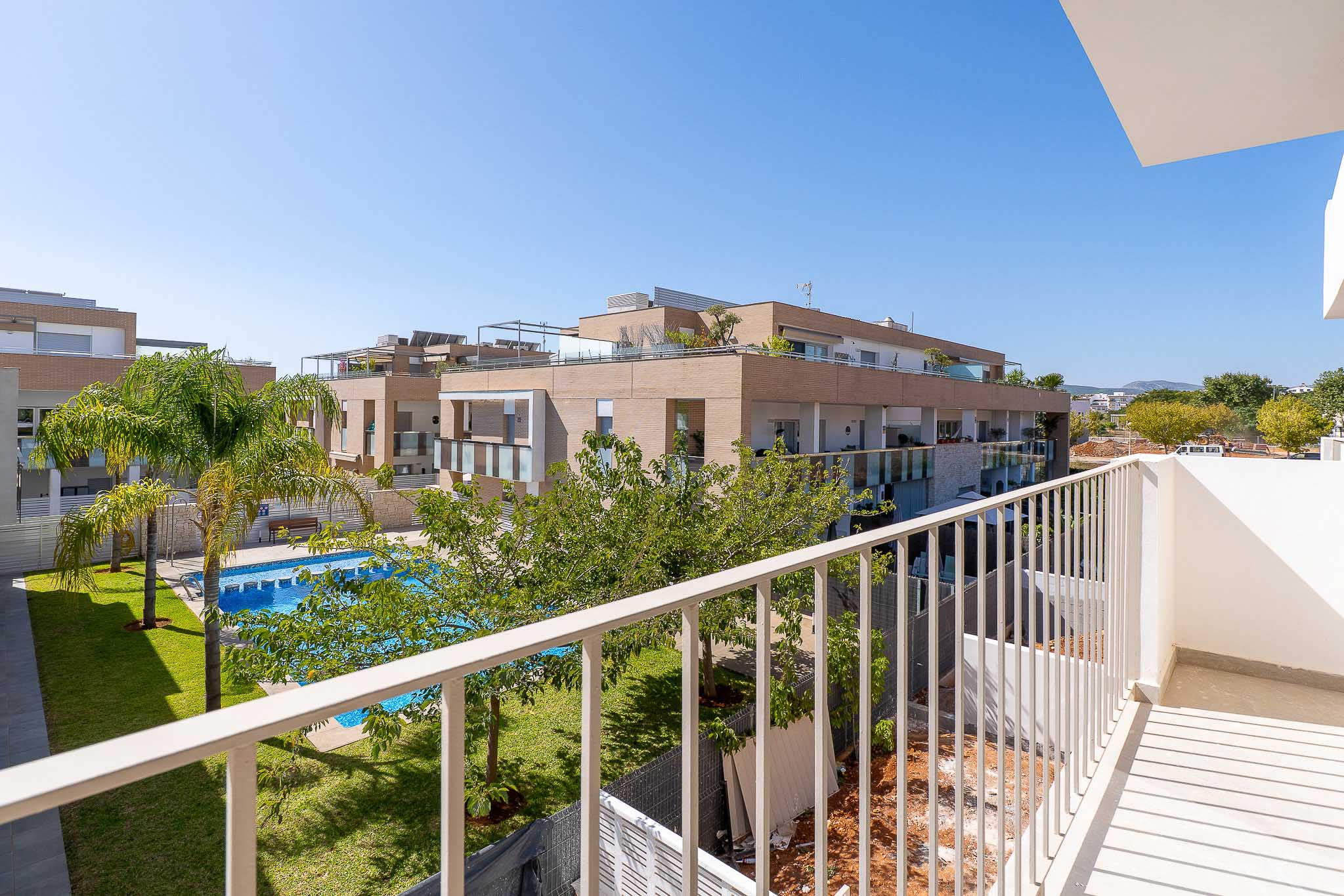 Jávea: Últimos Apartamentos de Lujo, Cerca del Mar y Centro, Últimos apartamentos de lujo en Jávea, Alicante. Exclusivo proyecto de 9 viviendas en construcción, junto al centro histórico y a 1km de playas. 3 dormitorios,