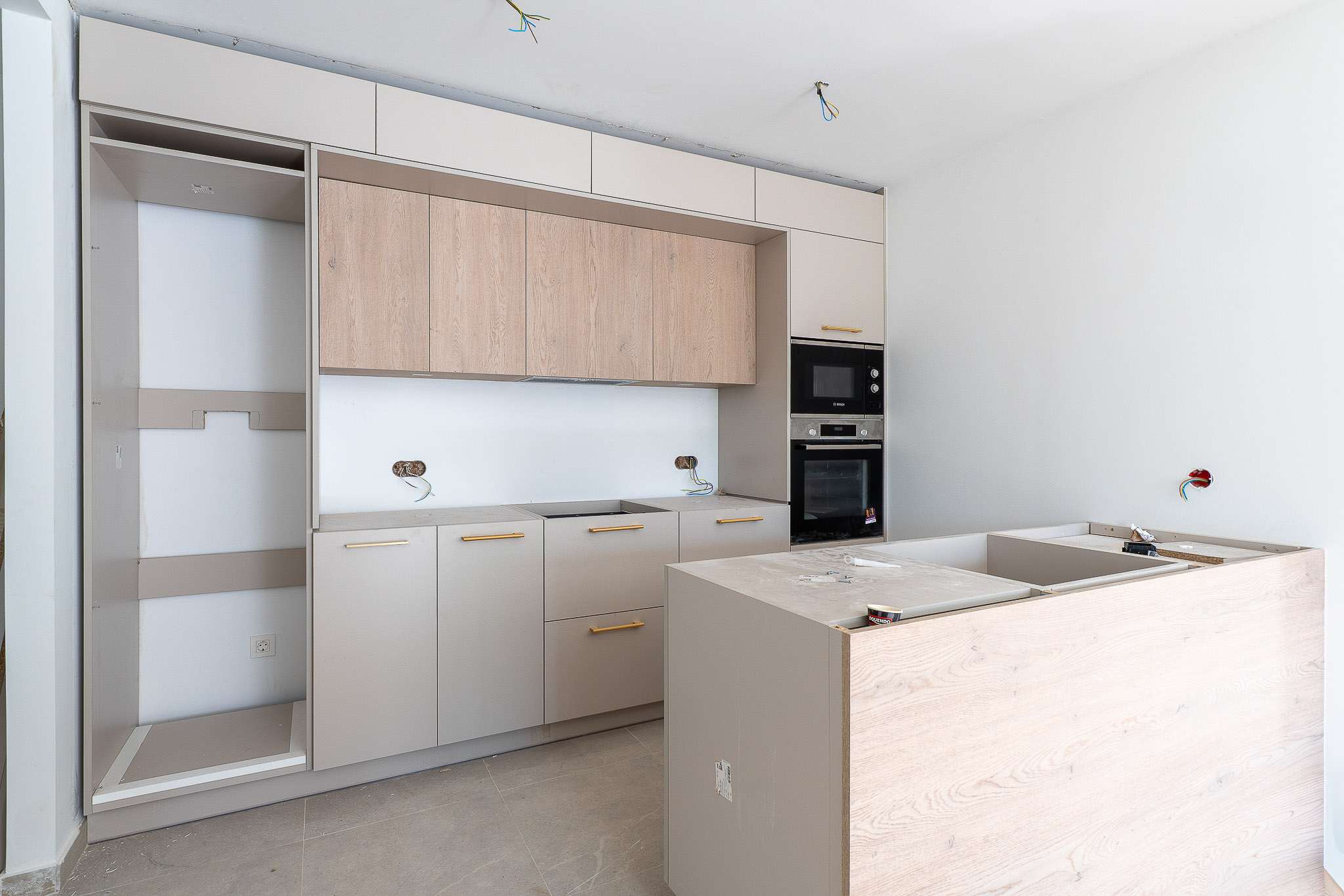 Jávea: Últimos Apartamentos de Lujo, Cerca del Mar y Centro, Últimos apartamentos de lujo en Jávea, Alicante. Exclusivo proyecto de 9 viviendas en construcción, junto al centro histórico y a 1km de playas. 3 dormitorios,