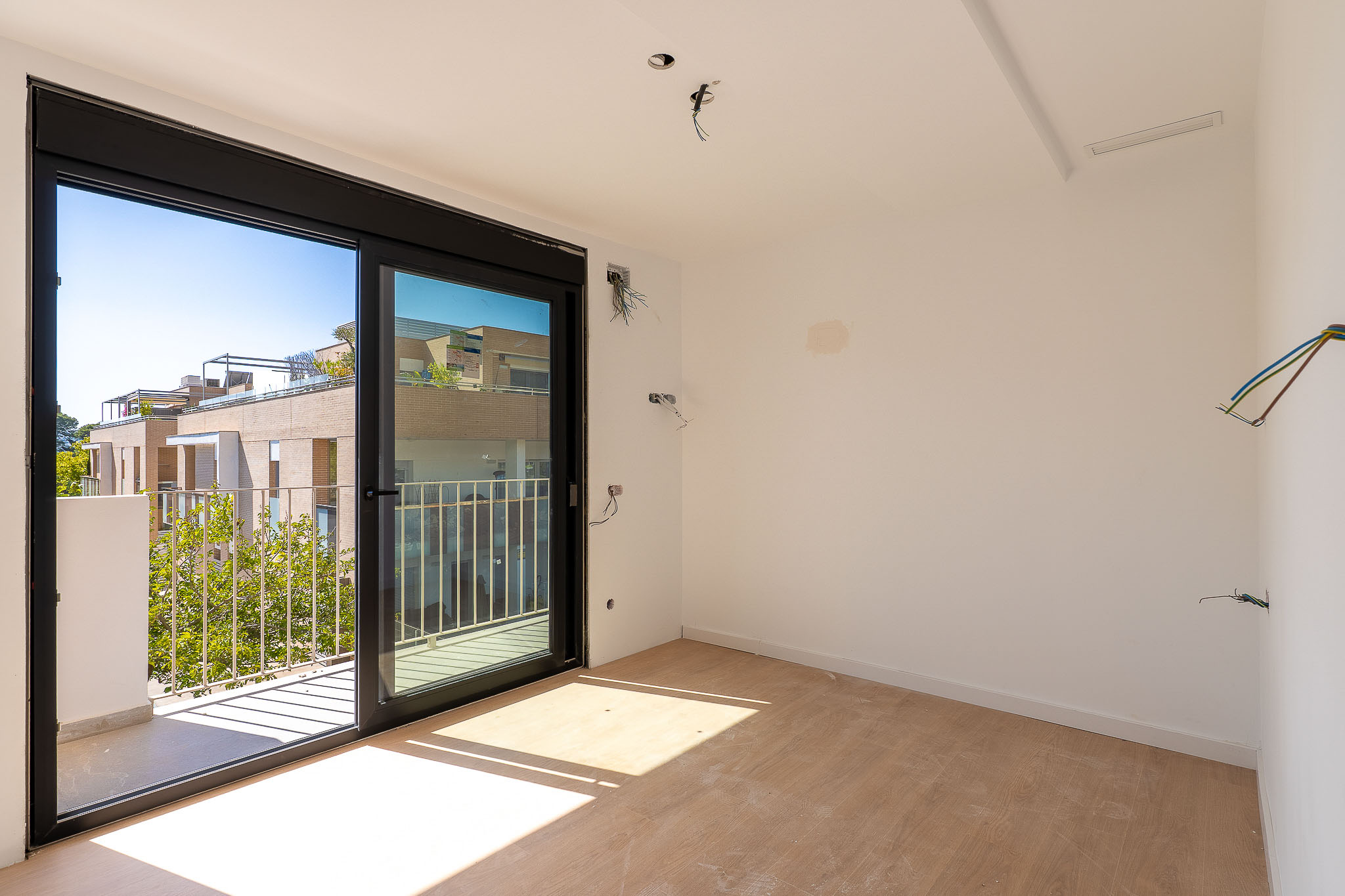 Jávea: Últimos Apartamentos de Lujo, Cerca del Mar y Centro, Últimos apartamentos de lujo en Jávea, Alicante. Exclusivo proyecto de 9 viviendas en construcción, junto al centro histórico y a 1km de playas. 3 dormitorios,