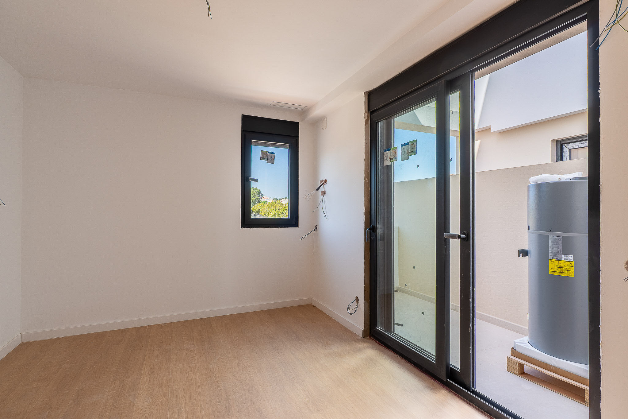 Jávea: Últimos Apartamentos de Lujo, Cerca del Mar y Centro, Últimos apartamentos de lujo en Jávea, Alicante. Exclusivo proyecto de 9 viviendas en construcción, junto al centro histórico y a 1km de playas. 3 dormitorios,