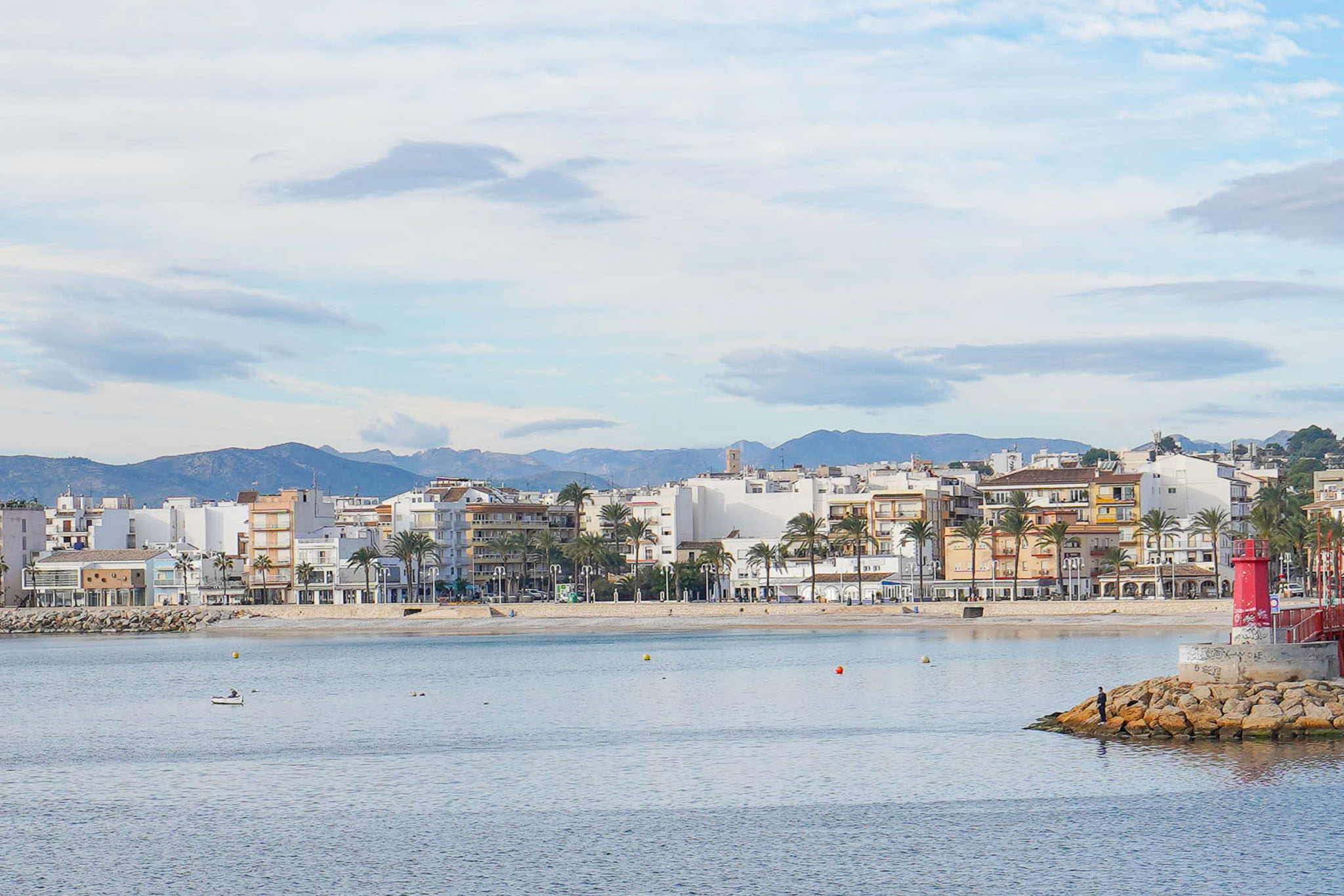 Jávea: Últimos Apartamentos de Lujo, Cerca del Mar y Centro, Últimos apartamentos de lujo en Jávea, Alicante. Exclusivo proyecto de 9 viviendas en construcción, junto al centro histórico y a 1km de playas. 3 dormitorios,