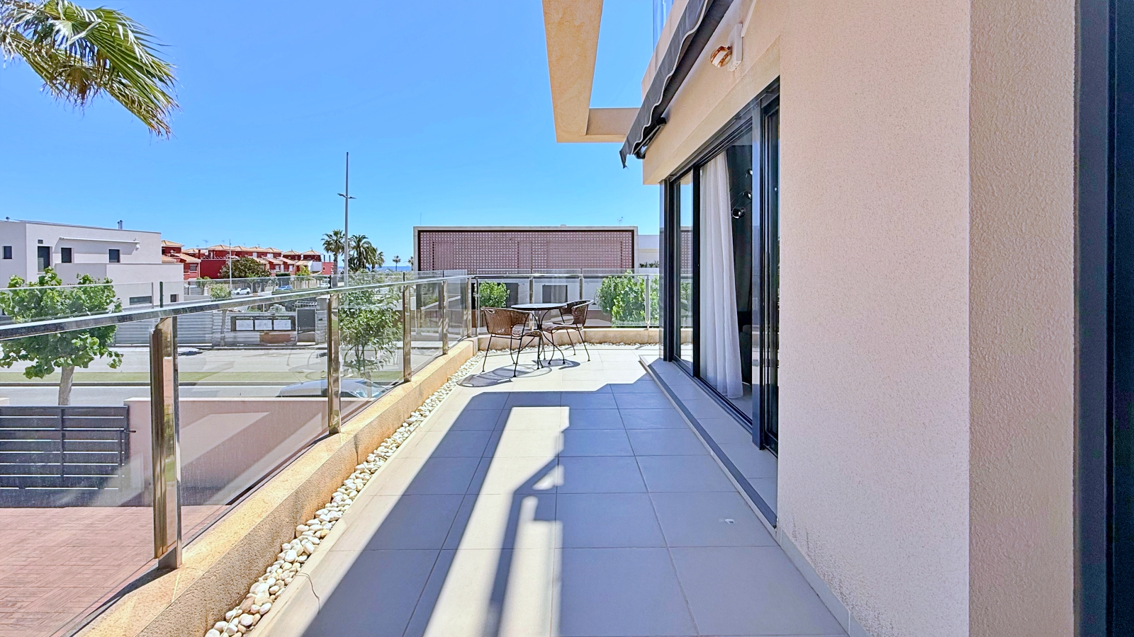 Ático con solarium en playa de Higuericas, Torre de la Horadada