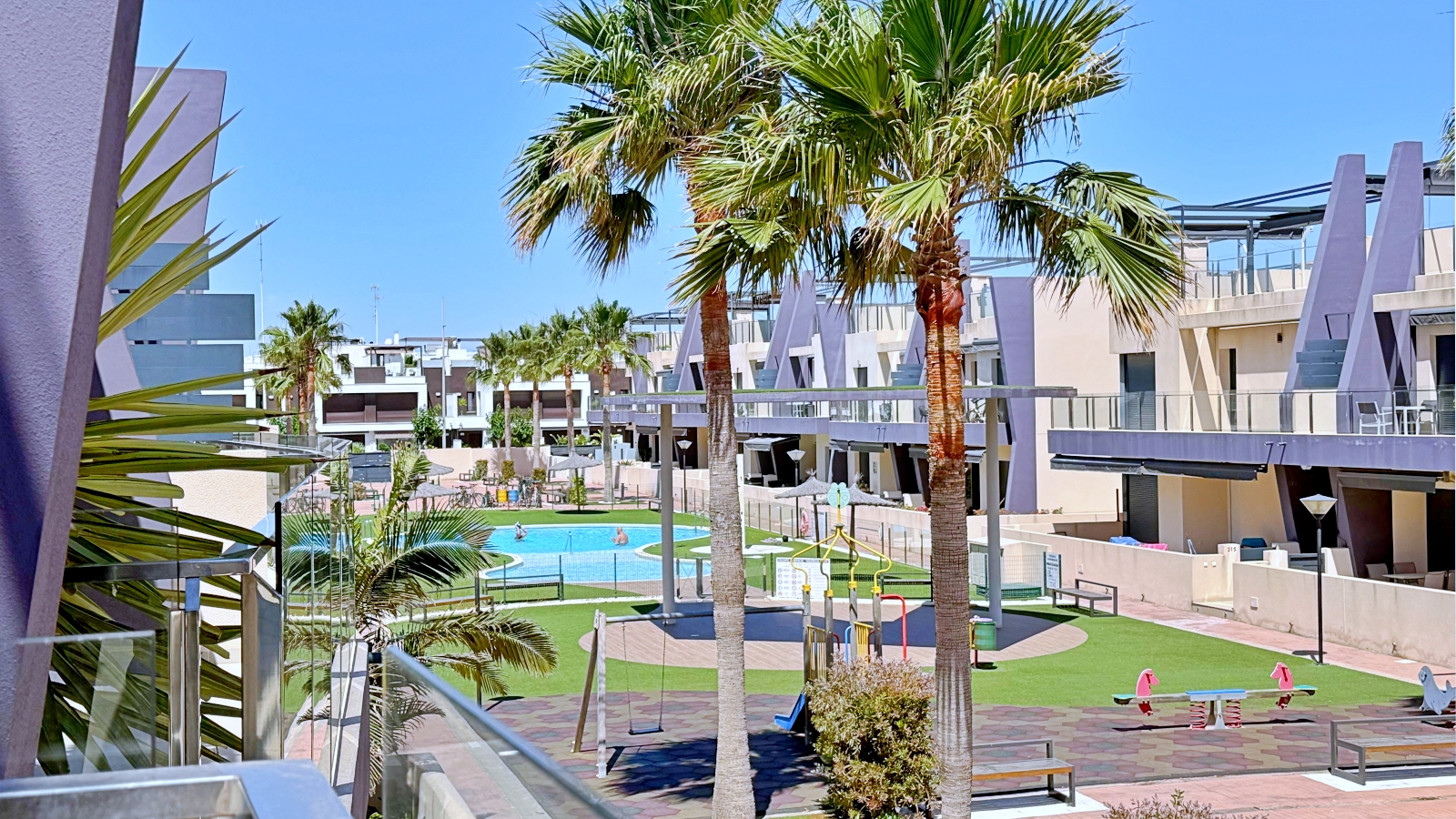 Ático con solarium en playa de Higuericas, Torre de la Horadada