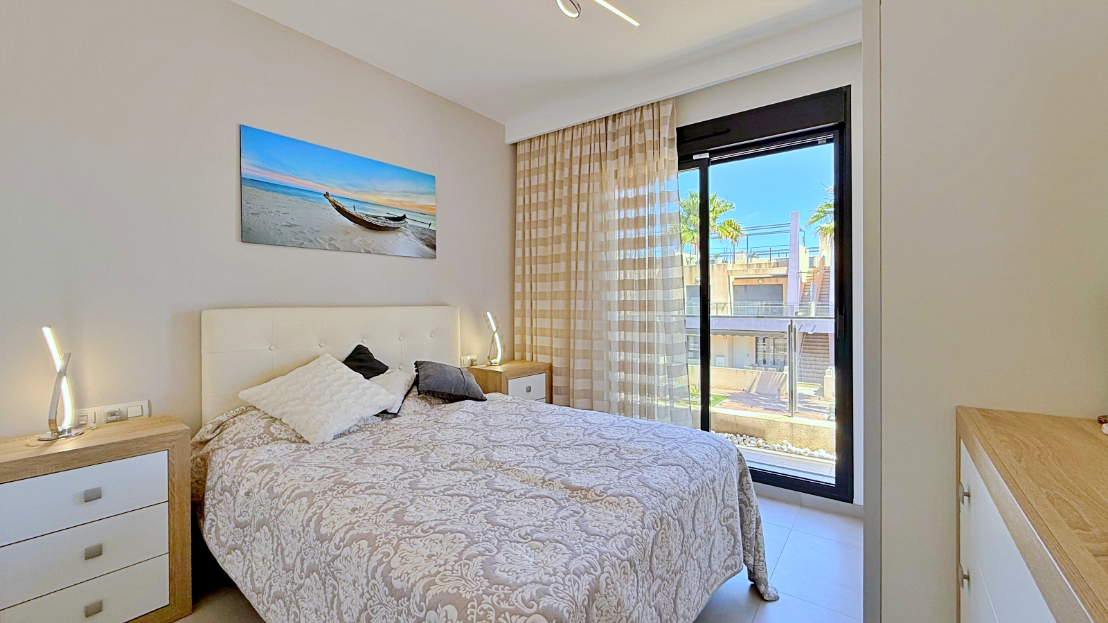 Ático con solarium en playa de Higuericas, Torre de la Horadada