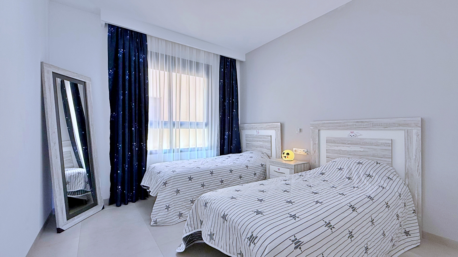 Ático con solarium en playa de Higuericas, Torre de la Horadada