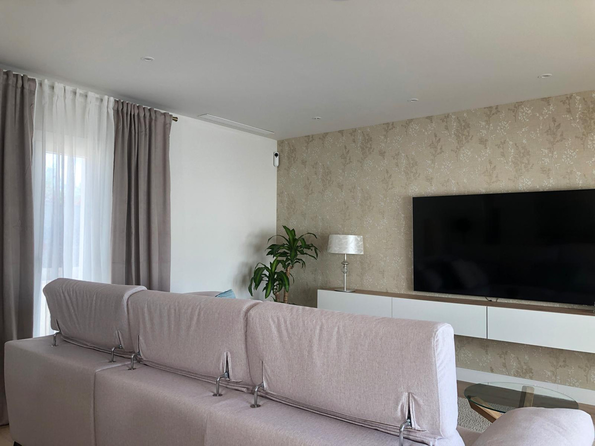 Tu Villa Soñada en Pinoso, Alicante: ¡Diseño Exclusivo!, Crea tu villa de ensueño en Pinoso, Alicante. Diseño moderno, 3 dorm, piscina privada. Personalizable. A 25 min del aeropuerto. Entrega en 10 meses. Desde 346.5