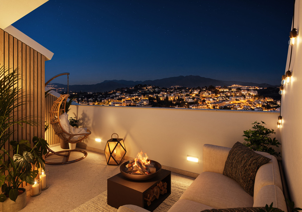 Ático Premium con Vistas al Parque y Mar en Fuengirola, Ático premium de lujo en La Loma, Fuengirola. 2 hab, 2 baños, jacuzzi privado, vistas al mar y Gran Parque. Exclusividad en Costa del Sol. ¡Vive el lujo!