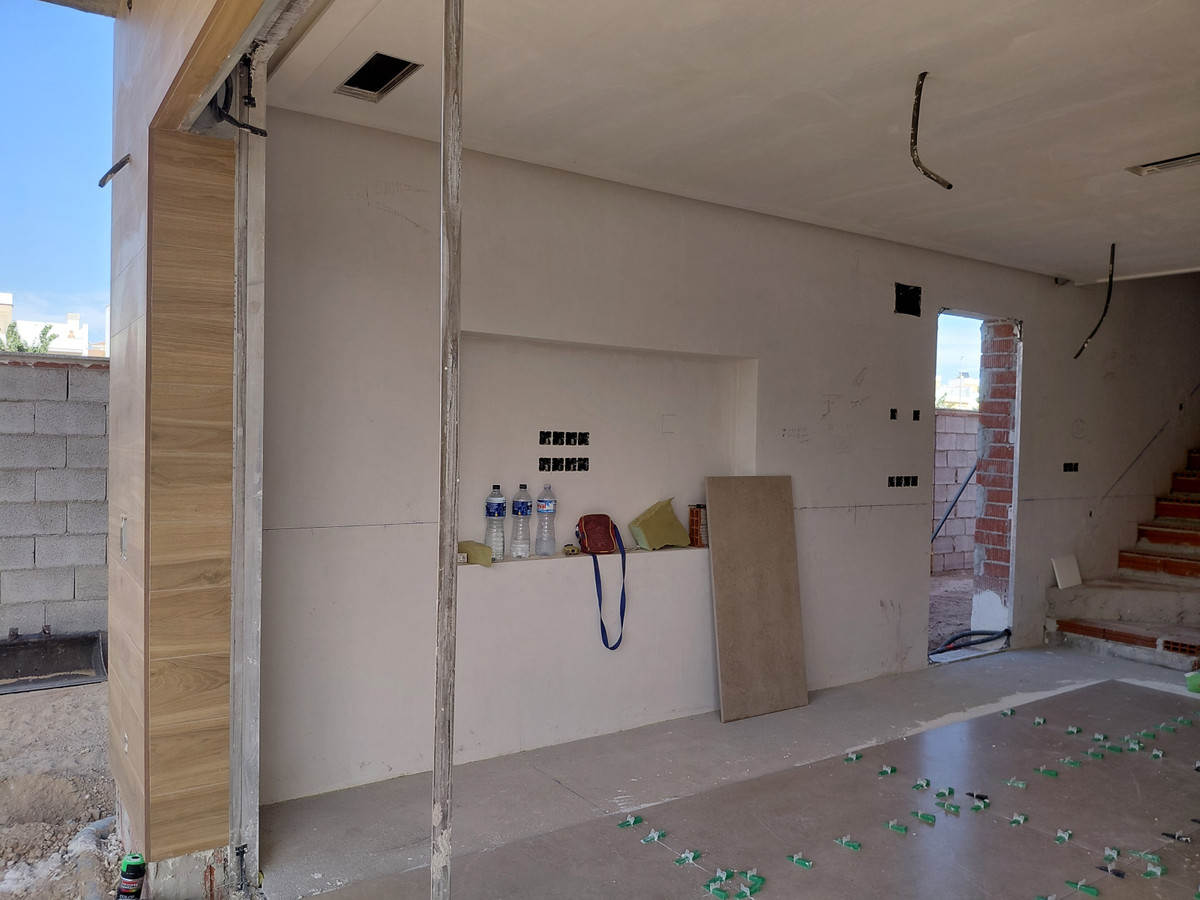 Villa Exclusiva: Lujo Mediterráneo con Piscina en Pilar, Villas de lujo de nueva construcción en Pilar de la Horadada, Alicante. Disfrute del estilo de vida mediterráneo con piscina privada, 3 dorm, 3 baños y solárium