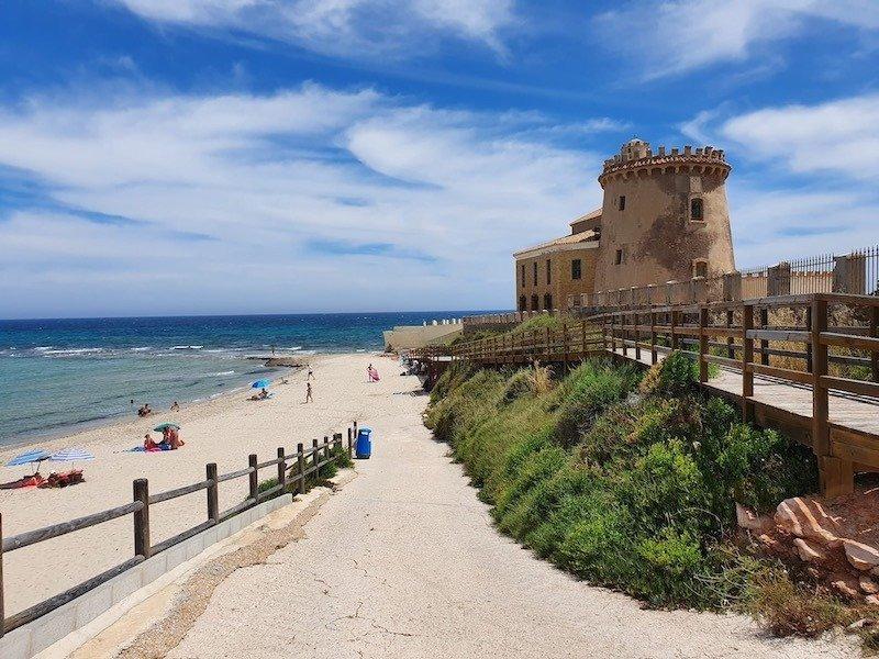 Exclusiva Villa de Lujo en Pilar de la Horadada, Alicante, Villa de lujo obra nueva en Torre de la Horadada, Costa Blanca. A 100m de Playa Higuericas. 5 dorm, 5 baños, piscina privada. Inversión única por 3.6M€.