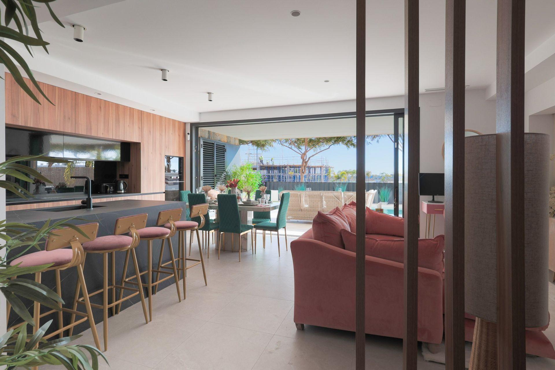 Villa de Lujo con Piscina en Exclusivo Resort Murcia, Villa de lujo en Santa Rosalía Resort, Murcia. Disfrute laguna cristalina, club de playa y amenities. 4 dorm, 4 baños, piscina privada, vistas. ¡Inversión única