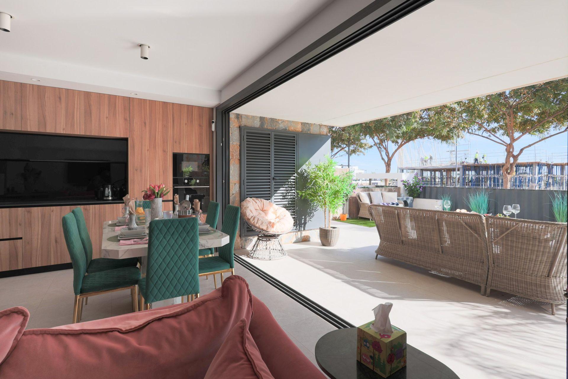 Villa de Lujo con Piscina en Exclusivo Resort Murcia, Villa de lujo en Santa Rosalía Resort, Murcia. Disfrute laguna cristalina, club de playa y amenities. 4 dorm, 4 baños, piscina privada, vistas. ¡Inversión única