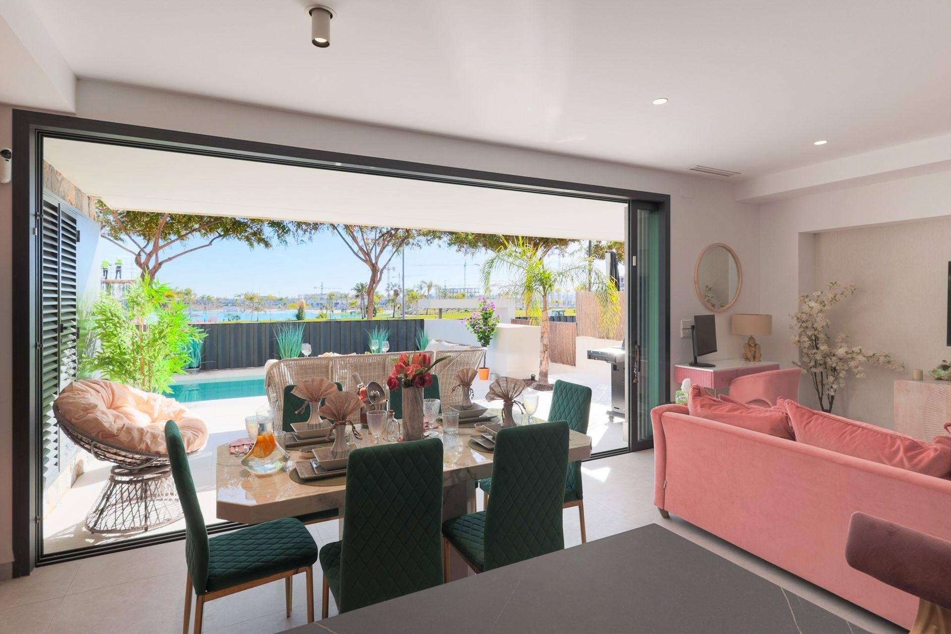 Villa de Lujo con Piscina en Exclusivo Resort Murcia, Villa de lujo en Santa Rosalía Resort, Murcia. Disfrute laguna cristalina, club de playa y amenities. 4 dorm, 4 baños, piscina privada, vistas. ¡Inversión única