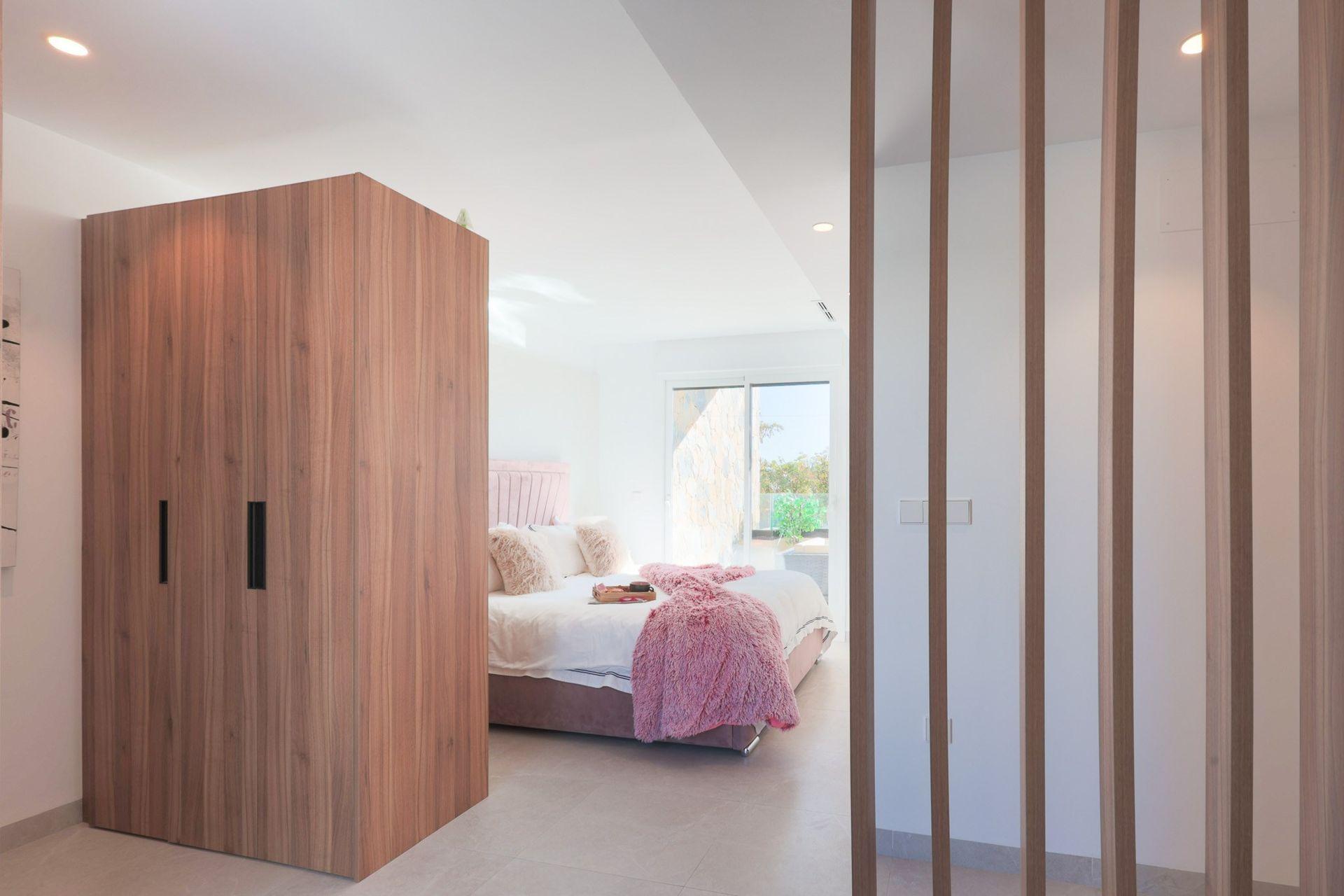 Villa de Lujo con Piscina en Exclusivo Resort Murcia, Villa de lujo en Santa Rosalía Resort, Murcia. Disfrute laguna cristalina, club de playa y amenities. 4 dorm, 4 baños, piscina privada, vistas. ¡Inversión única
