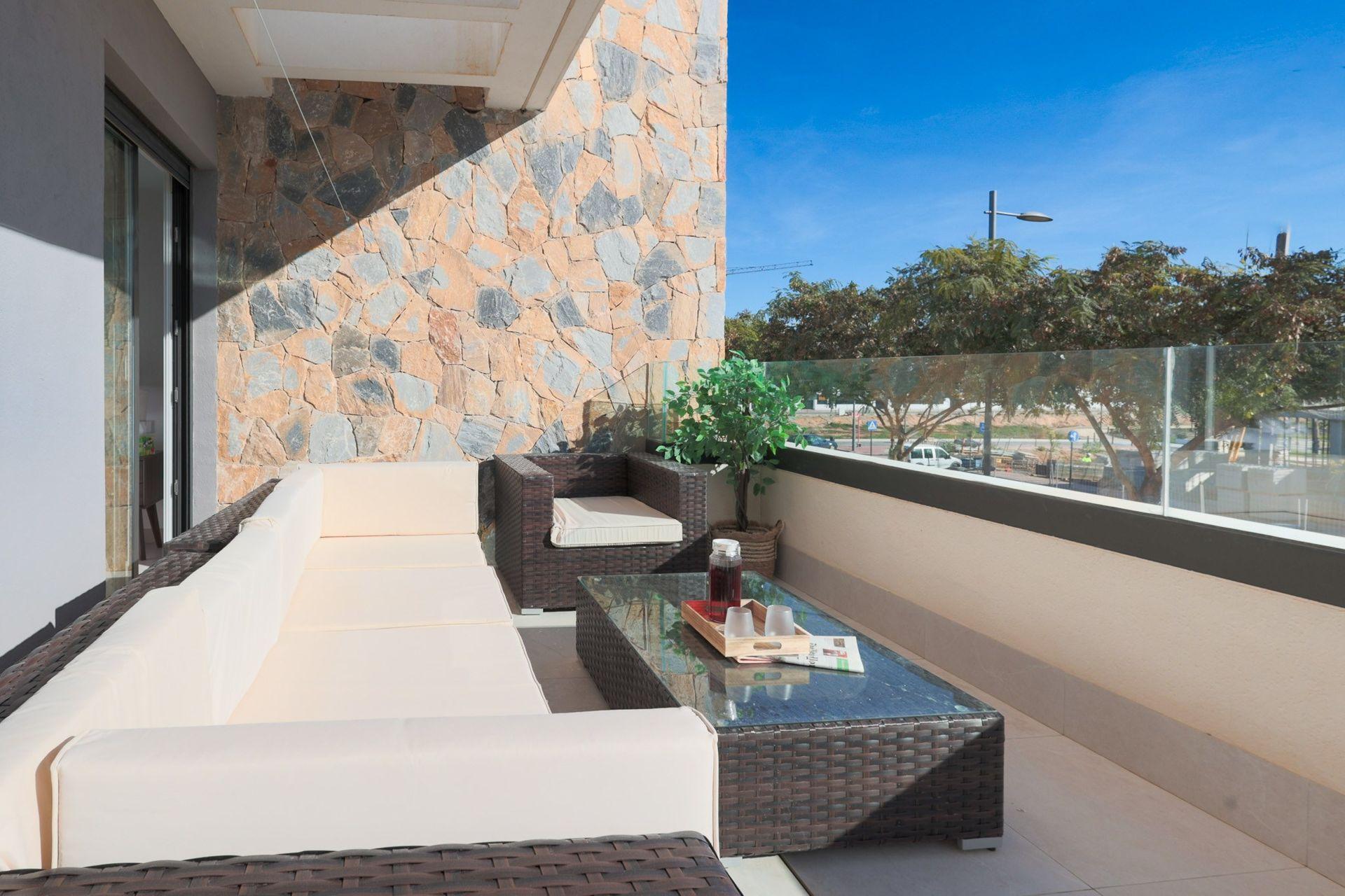 Villa de Lujo con Piscina en Exclusivo Resort Murcia, Villa de lujo en Santa Rosalía Resort, Murcia. Disfrute laguna cristalina, club de playa y amenities. 4 dorm, 4 baños, piscina privada, vistas. ¡Inversión única