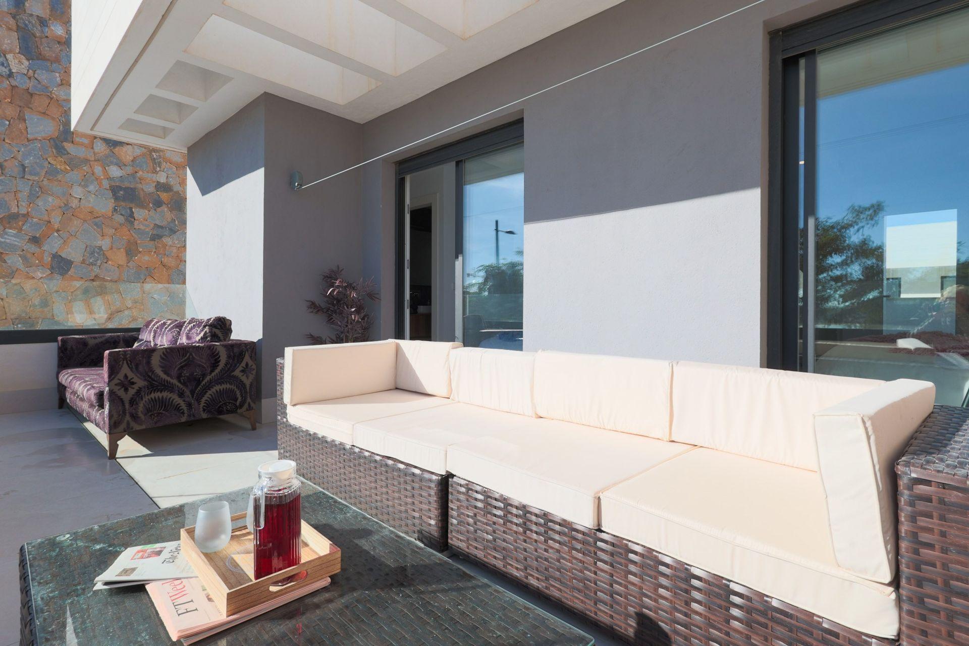 Villa de Lujo con Piscina en Exclusivo Resort Murcia, Villa de lujo en Santa Rosalía Resort, Murcia. Disfrute laguna cristalina, club de playa y amenities. 4 dorm, 4 baños, piscina privada, vistas. ¡Inversión única