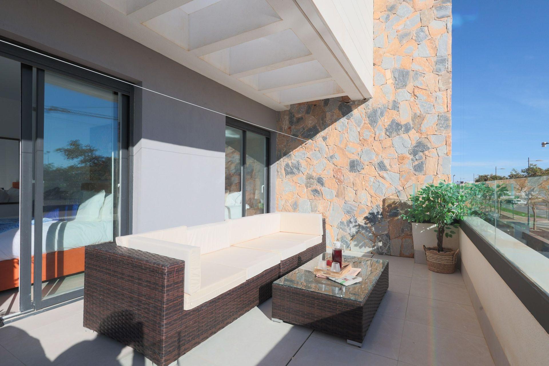 Villa de Lujo con Piscina en Exclusivo Resort Murcia, Villa de lujo en Santa Rosalía Resort, Murcia. Disfrute laguna cristalina, club de playa y amenities. 4 dorm, 4 baños, piscina privada, vistas. ¡Inversión única