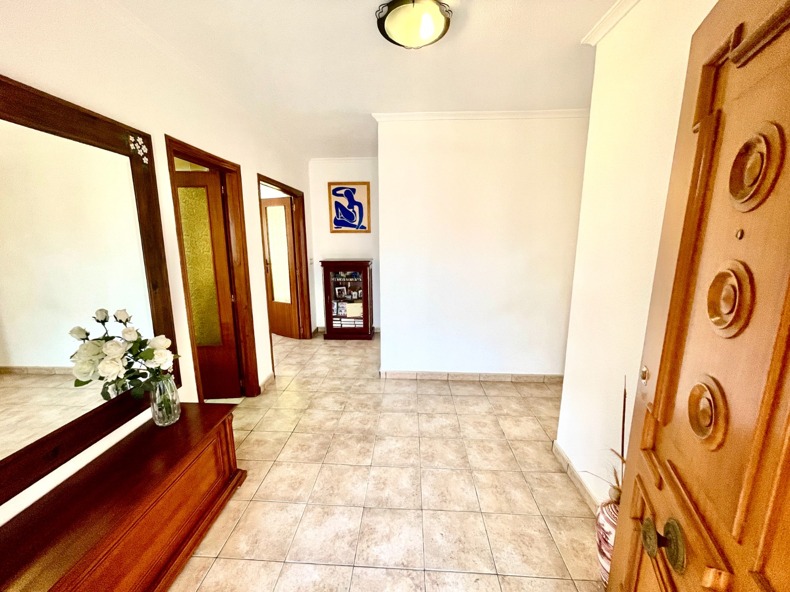 Tu Oasis Privado en Benijófar: Villa con Piscina, Oasis privado en Benijófar, Costa Blanca. Villa independiente con 4+ hab, piscina privada y sótano versátil. ¡Lista para vivir! Inversión única por 416.000€.