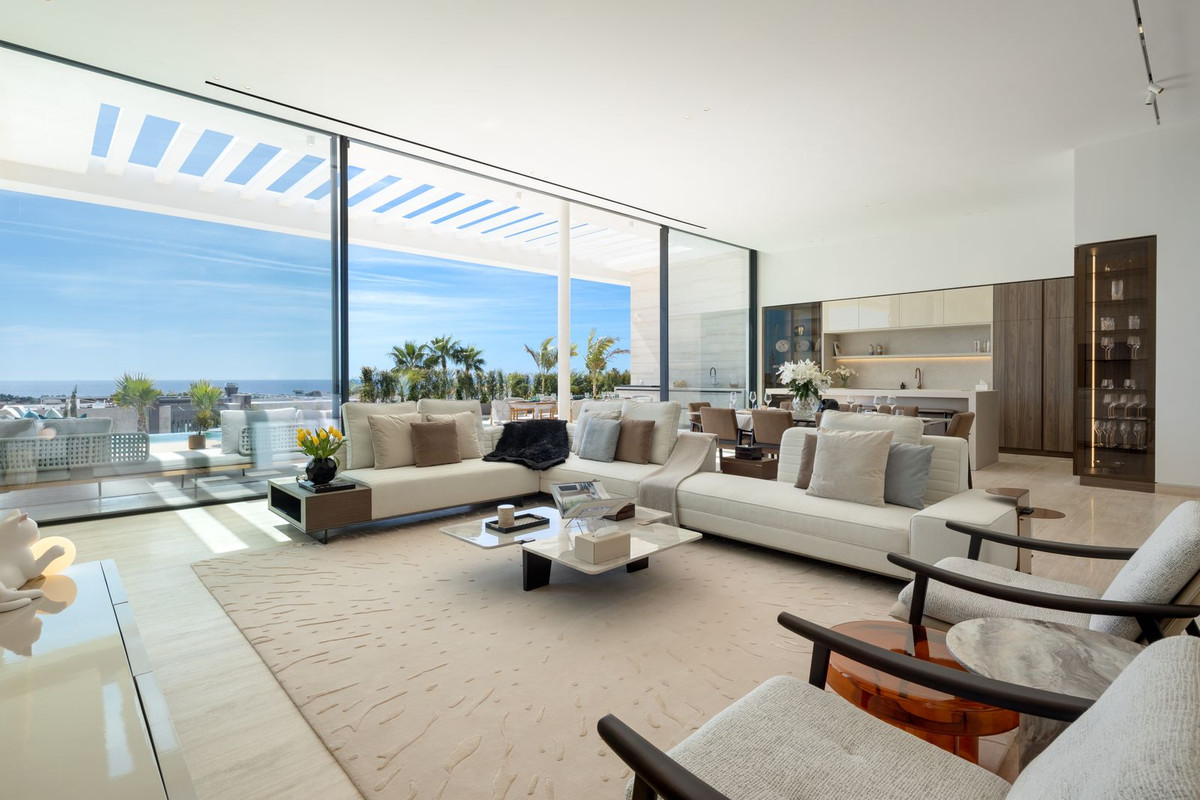 Villa de Lujo Exclusiva con Vistas Panorámicas en Benahavís, Villa de lujo en Los Flamingos, Benahavís, Málaga. Vistas panorámicas, piscina infinita, 6 hab, spa y gimnasio. Un hogar de ensueño en la exclusiva Costa del So