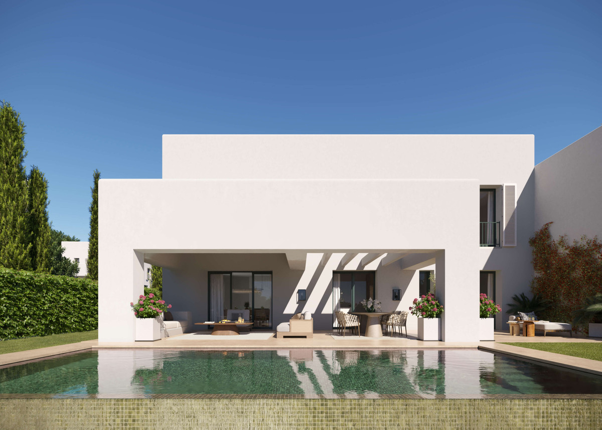 Adosado de Lujo con Piscina en Exclusiva Sotogrande, Adosado de lujo en La Reserva de Sotogrande, Cádiz. 3 dorm, 3 baños, jardín y piscina. Cerca de golf y SIS. Inversión exclusiva. ¡Vive el sueño mediterráneo!
