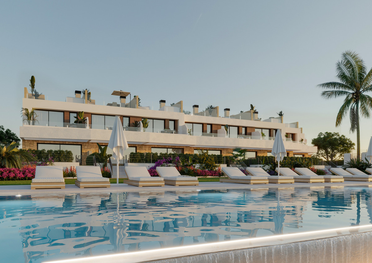 Villa Exclusiva Frente al Mar en El Campello, Alicante, Villa de lujo frente al mar en El Campello, Alicante. Vistas al Mediterráneo, acceso directo a la playa y piscina. 3 hab, 2 baños. ¡Su paraíso en Costa Blanca p