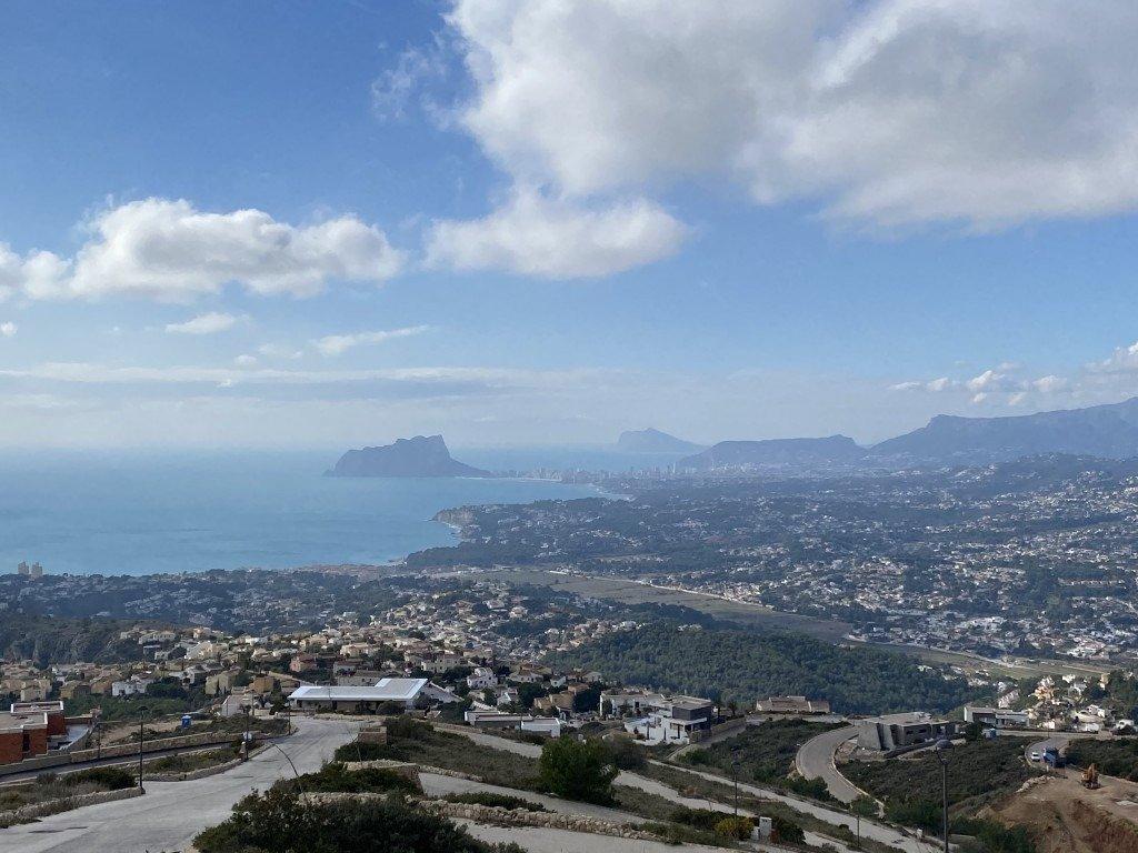 Benitachell: Lujosa Villa Nueva con Piscina y Vistas al Mar, Espectacular villa de lujo obra nueva en Benitachell, Costa Blanca North. Vistas al mar, piscina infinita y diseño mediterráneo. ¡Vive el lujo en tu paraíso de