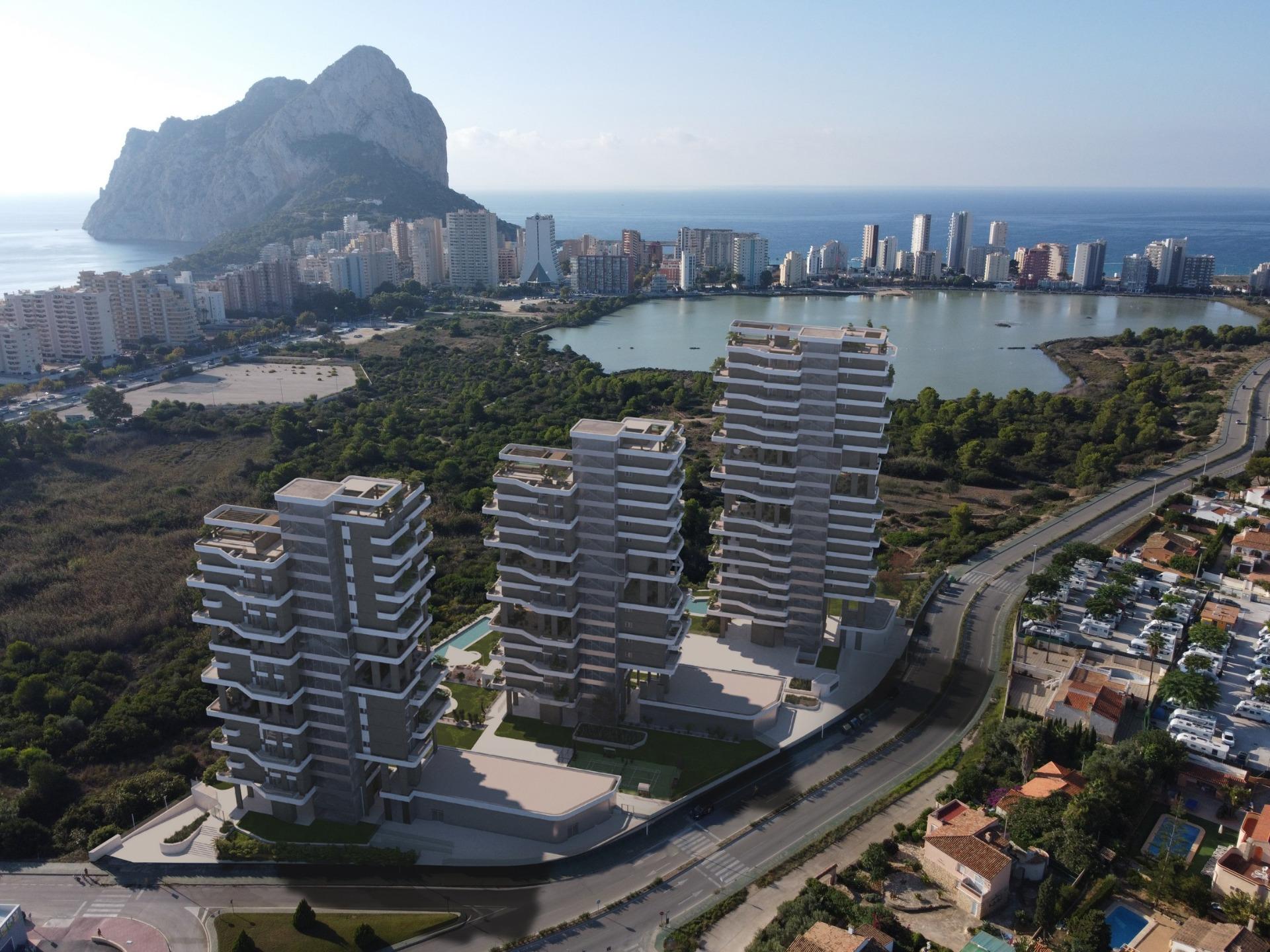 Lujo y vistas al mar en Calpe, Costa Blanca., Lujo y vida moderna en Calpe: apartamento de nueva construcción con vistas al mar. Acabados premium, domótica, piscinas y wellness. ¡Tu paraíso en Costa Blanca!