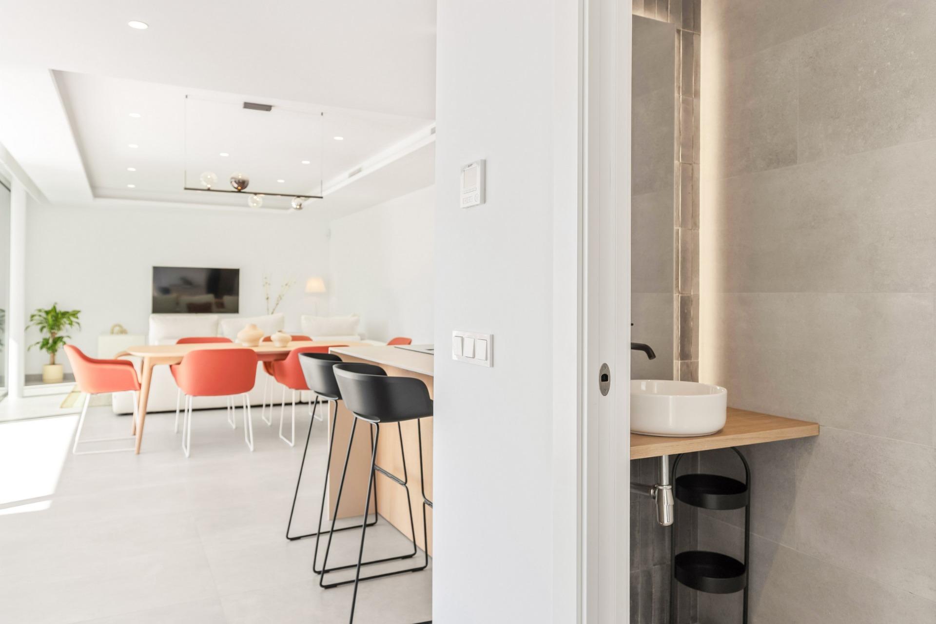Benitachell: Lujosa Villa Nueva con Piscina y Vistas al Mar, Espectacular villa de lujo obra nueva en Benitachell, Costa Blanca North. Vistas al mar, piscina infinita y diseño mediterráneo. ¡Vive el lujo en tu paraíso de