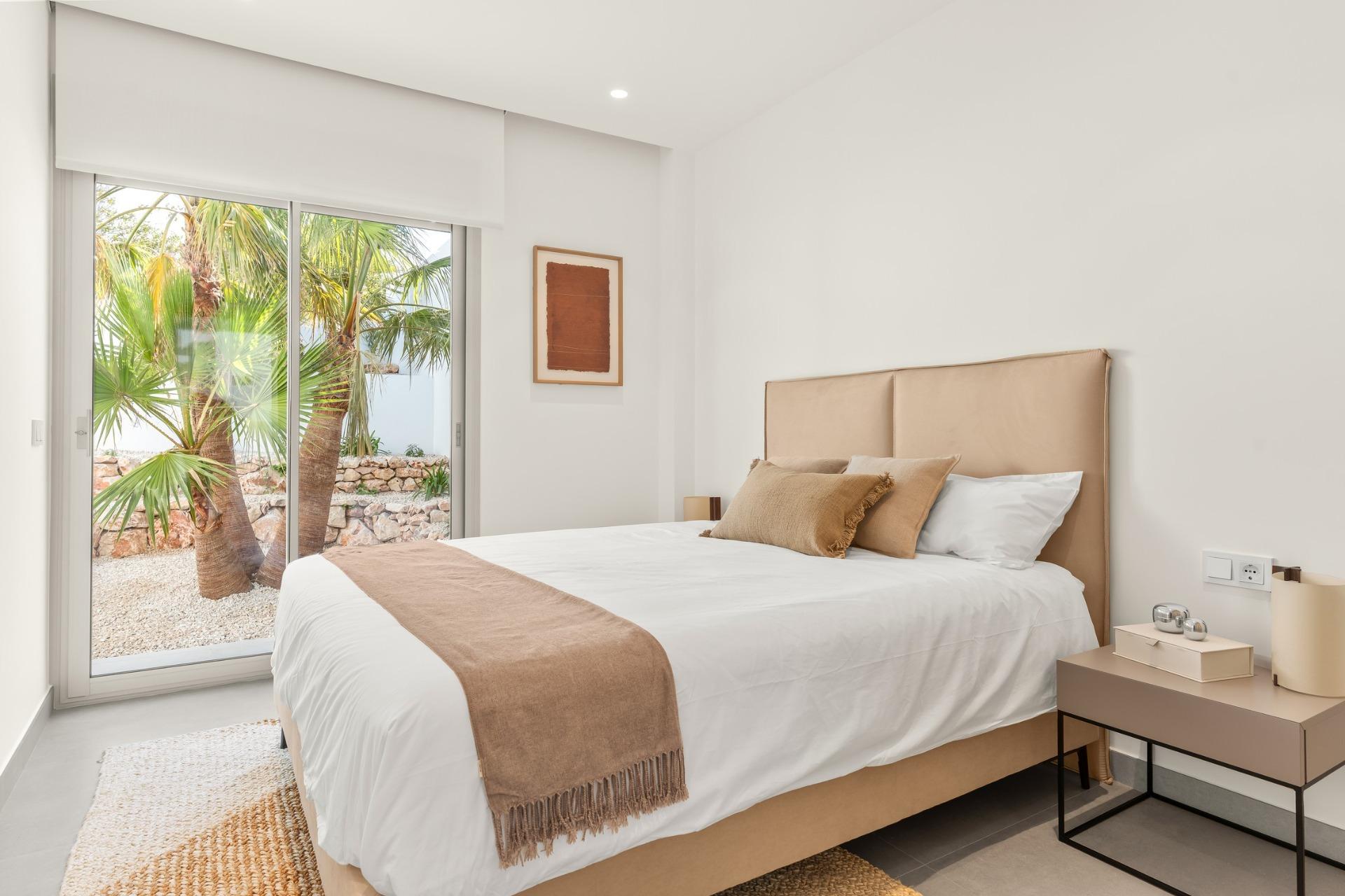 Benitachell: Lujosa Villa Nueva con Piscina y Vistas al Mar, Espectacular villa de lujo obra nueva en Benitachell, Costa Blanca North. Vistas al mar, piscina infinita y diseño mediterráneo. ¡Vive el lujo en tu paraíso de