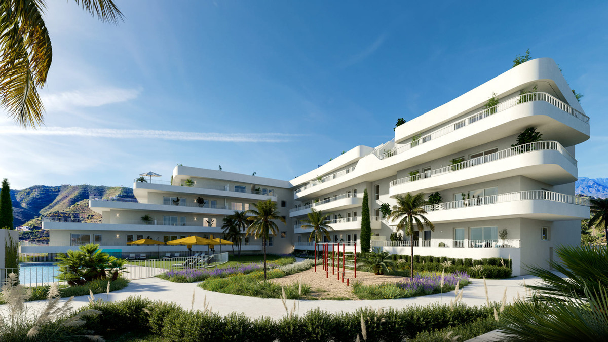propiedad, Obra nueva en Fuengirola, Málaga. Viviendas exclusivas con piscinas, workout y garaje. Disfruta del sol y la Costa del Sol. ¡Tu nuevo hogar!