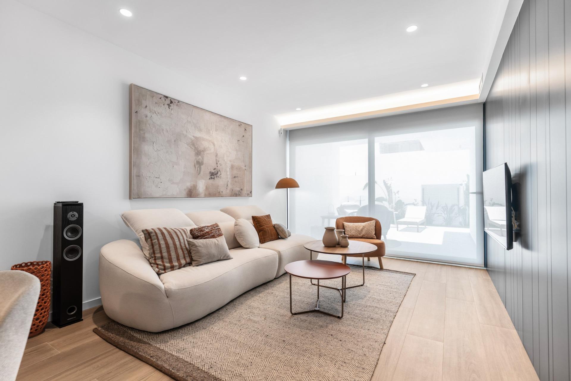 Ático de Ensueño en Benitachell: Lujo y Vistas al Mar, Ático de lujo en Cumbre del Sol, Benitachell. Disfruta de vistas al Mediterráneo, 2 hab, 2 baños, solárium privado y acabados premium. Vive el estilo de vida ex