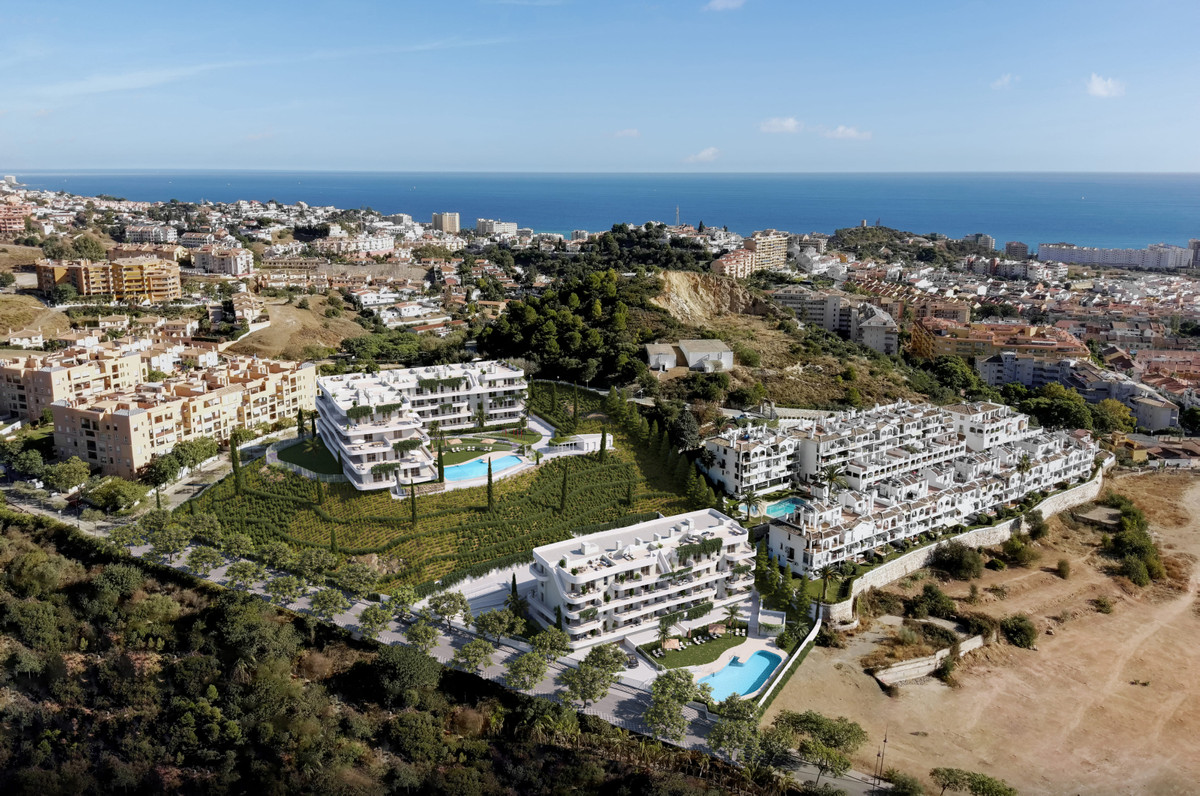 propiedad, Obra nueva en Fuengirola, Málaga. Viviendas exclusivas con piscinas, workout y garaje. Disfruta del sol y la Costa del Sol. ¡Tu nuevo hogar!