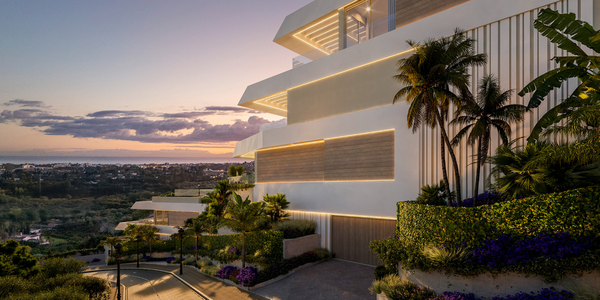 Exclusivo Apartamento de Lujo en Benahavís, Costa del Sol, Exclusivo apartamento de lujo en Puerto Almendro, Benahavís. 2 hab, 2 baños. Vistas al mar, acabados premium y amenities 5 estrellas. Privacidad cerca de Marbel