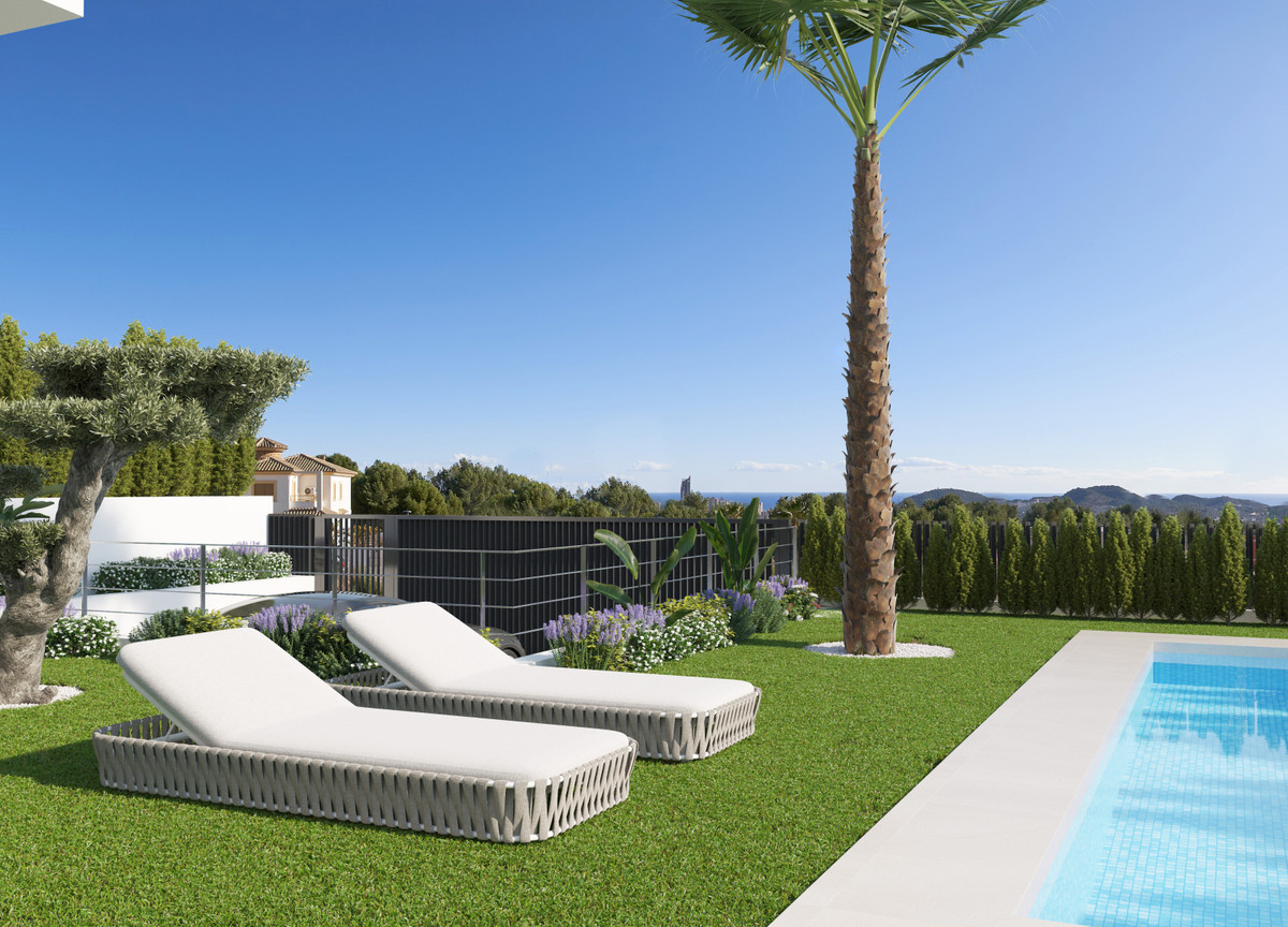 Villa de lujo en Finestrat: mar y montaña., Lujosa villa en Finestrat, Alicante. 3 hab, piscina privada, jardín y vistas mar/montaña. Cerca de Benidorm. ¡Vive el Mediterráneo!