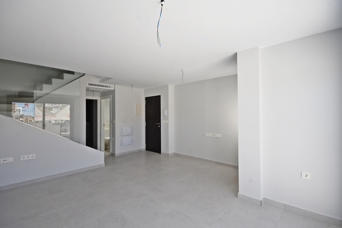 Villa de Ensueño con Vistas al Mar en Mazarrón, Villa en venta en Puerto de Mazarrón, Murcia. A 350m de la playa, con vistas al mar y solárium. 3 dormitorios, 3 baños. ¡Tu sueño mediterráneo por 309.000€!