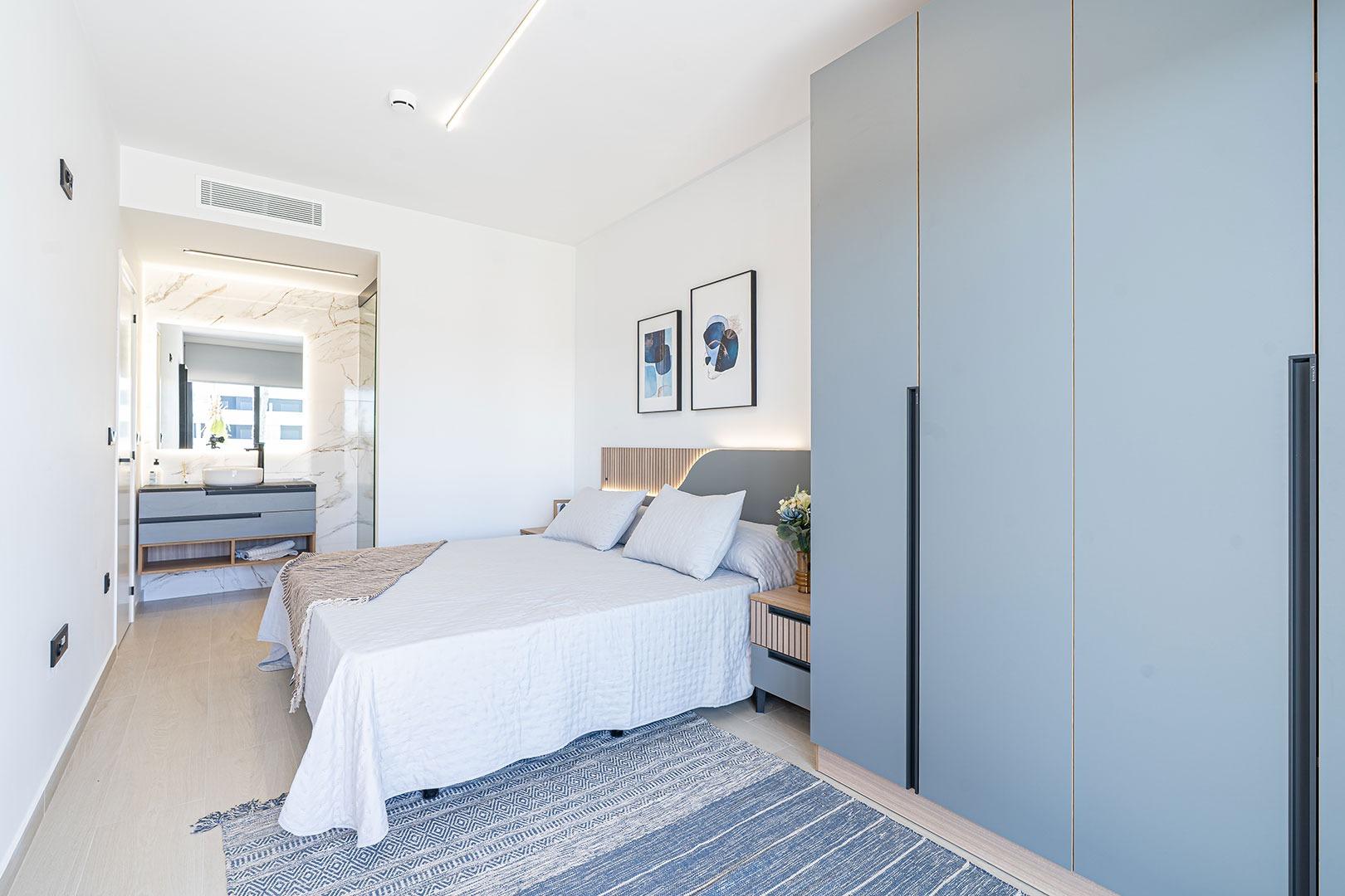 Apartamentos de nueva construcción cerca de la playa en Vera Playa, Costa de Almería, Descubre tu apartamento de obra nueva en Vera Playa, Almería. 2 dorm, 2 baños, a 1km de la playa. Disfruta de piscinas, vistas al mar y el estilo de vida medite