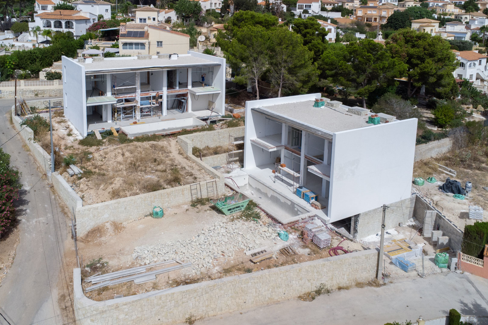 Exclusiva Villa Nueva en Calpe: Lujo y Autonomía Energética, Villa de lujo de nueva construcción en Calpe, Costa Blanca. A 500m de la playa, con vistas al Peñón de Ifach. 3 dormitorios, piscina, eficiencia A. ¡Un paraíso!