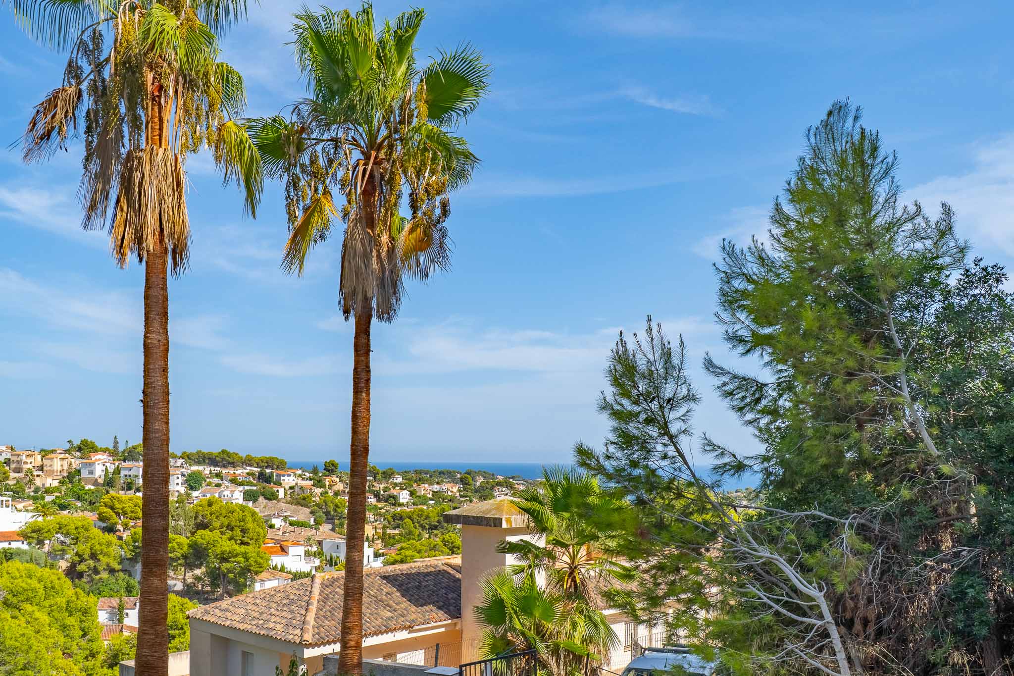 Villa en Benissa con Vistas al Mar: ¡Crea tu Hogar!, Villa tradicional en Benissa, Alicante, con potencial ilimitado para reformar. Ubicación privilegiada cerca de calas, vistas al mar y montañas. ¡Crea tu hogar s
