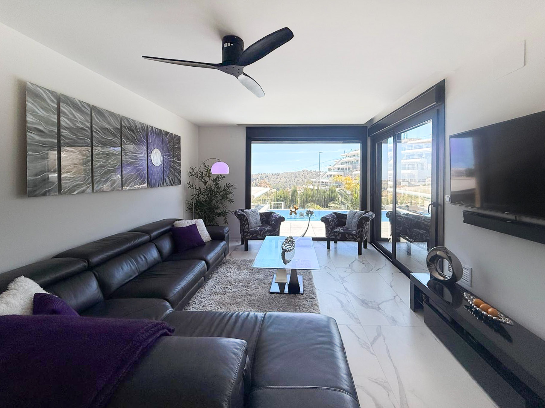Espectacular Villa de Lujo en Finestrat con Vistas al Mar, Villa de lujo moderna en Finestrat, Alicante. Disfruta de vistas al mar, piscina infinity, 3 dorms, 3 baños. ¡Tu inversión perfecta en Costa Blanca por 849.000€