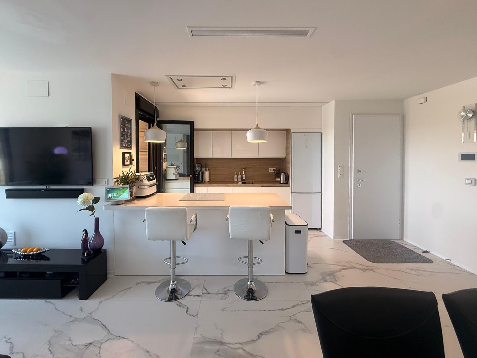 Espectacular Villa de Lujo en Finestrat con Vistas al Mar, Villa de lujo moderna en Finestrat, Alicante. Disfruta de vistas al mar, piscina infinity, 3 dorms, 3 baños. ¡Tu inversión perfecta en Costa Blanca por 849.000€