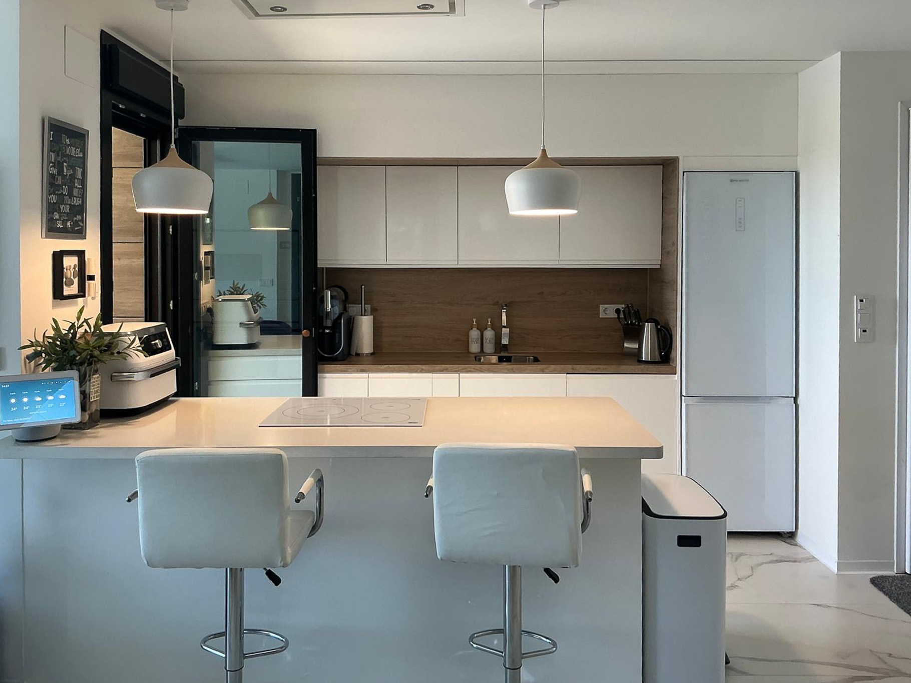 Espectacular Villa de Lujo en Finestrat con Vistas al Mar, Villa de lujo moderna en Finestrat, Alicante. Disfruta de vistas al mar, piscina infinity, 3 dorms, 3 baños. ¡Tu inversión perfecta en Costa Blanca por 849.000€