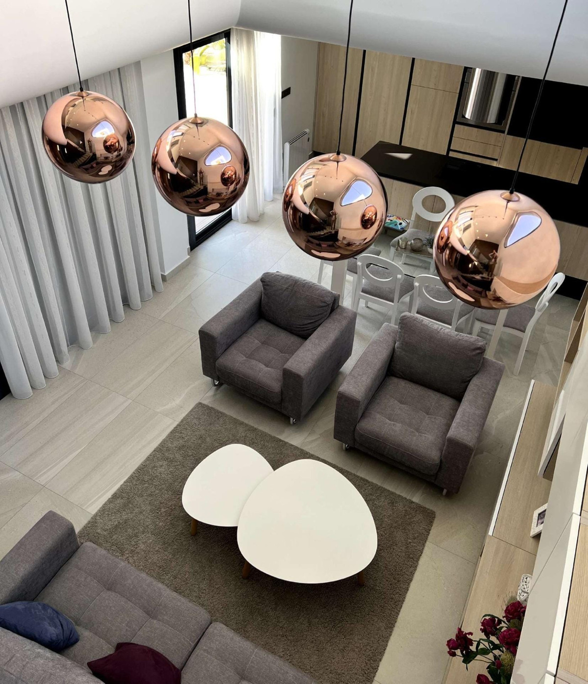 Villa de Lujo en Rojales: Sol, Diseño y Vistas Únicas, Exclusivas villas de diseño en Rojales, Alicante. Lujo y serenidad con 3 dormitorios, piscina privada y solárium con vistas a la laguna. ¡Visita la piloto!