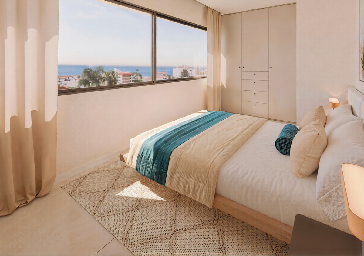 Villa de Lujo con Vistas al Mar en Rincón de la Victoria, Villa de diseño contemporáneo en Rincón de la Victoria, Málaga. Exclusiva residencia de 3 hab con piscina privada, vistas al mar y alta eficiencia energética. ¡