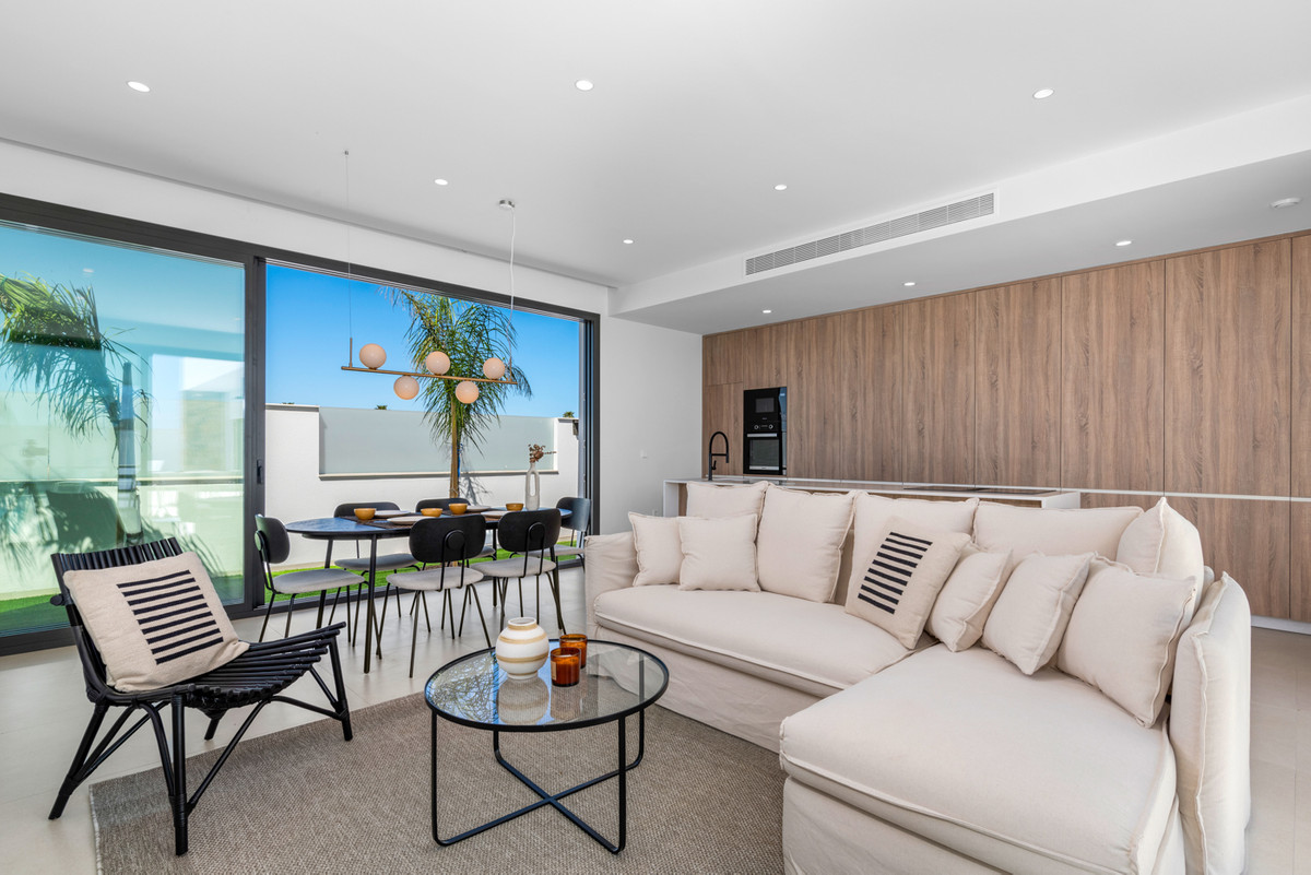 Exclusiva Villa de Lujo con Piscina en Los Alcázares, Villa de lujo en Los Alcázares, Murcia. 3 dorm, 3 baños, piscina privada y acabados premium. Vive el lujo en la Costa Cálida cerca del Mar Menor. ¡Oportunidad ú