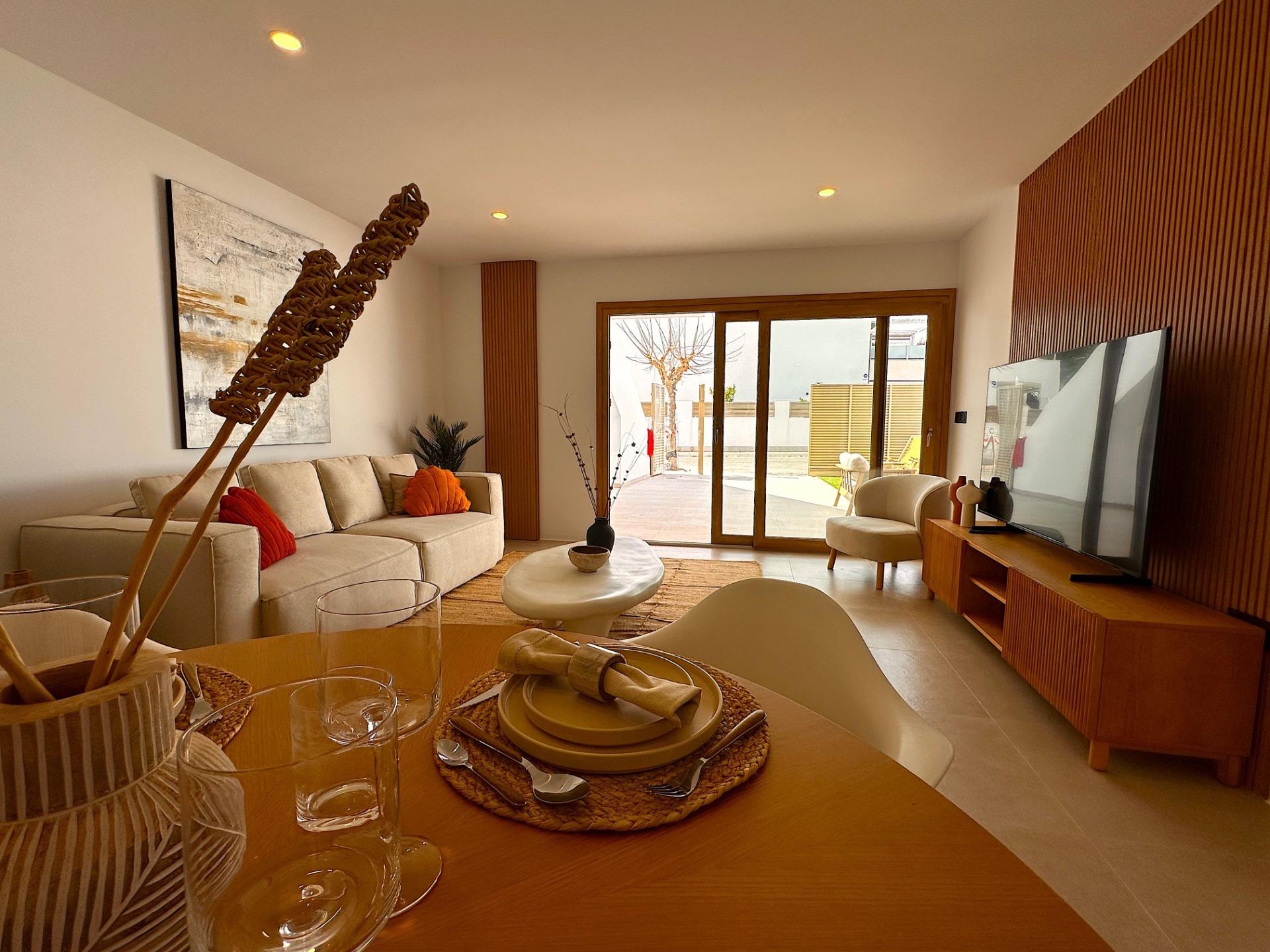 Exclusivas Casas Boutique con Piscina Privada Cerca del Mar, Descubre 4 exclusivas viviendas de lujo en San Pedro del Pinatar, Costa Cálida. A 800m de la playa, con 2 dormitorios y áticos con piscina privada. Desde 279.95