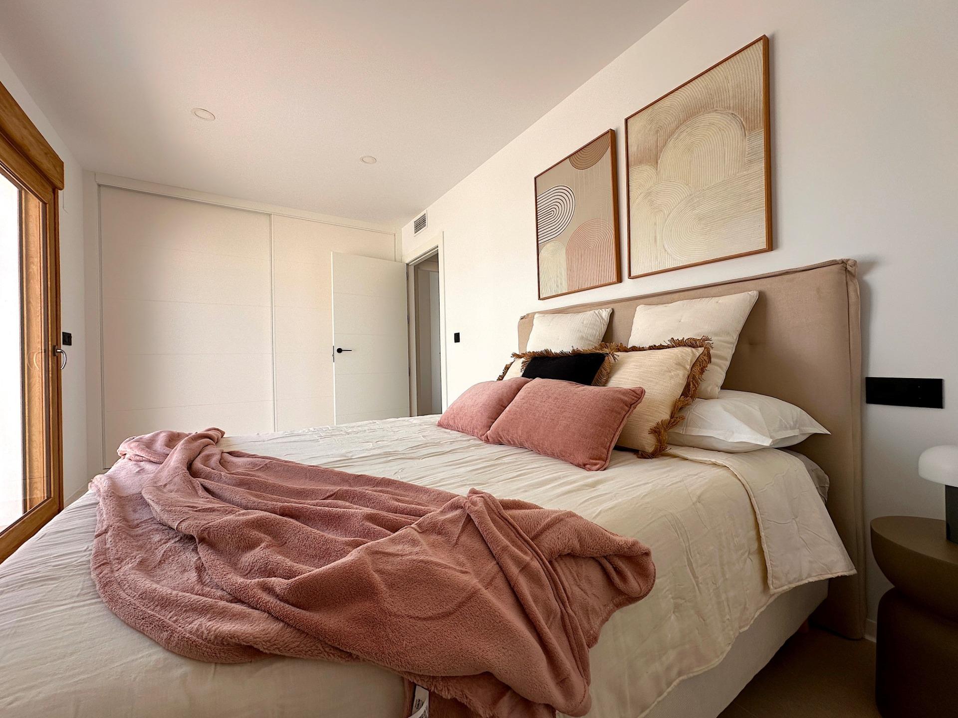 Exclusivas Casas Boutique con Piscina Privada Cerca del Mar, Descubre 4 exclusivas viviendas de lujo en San Pedro del Pinatar, Costa Cálida. A 800m de la playa, con 2 dormitorios y áticos con piscina privada. Desde 279.95