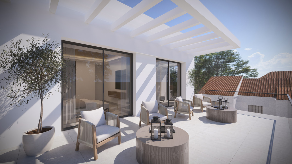 Exclusiva Villa Personalizable en Marbella Este, Cerca Playa, Villa de lujo en construcción en East Marbella, a 400m de la playa. Personaliza tu hogar o adquiere llave en mano con 4 dorm, 5 baños, piscina y jardín. ¡Vive e