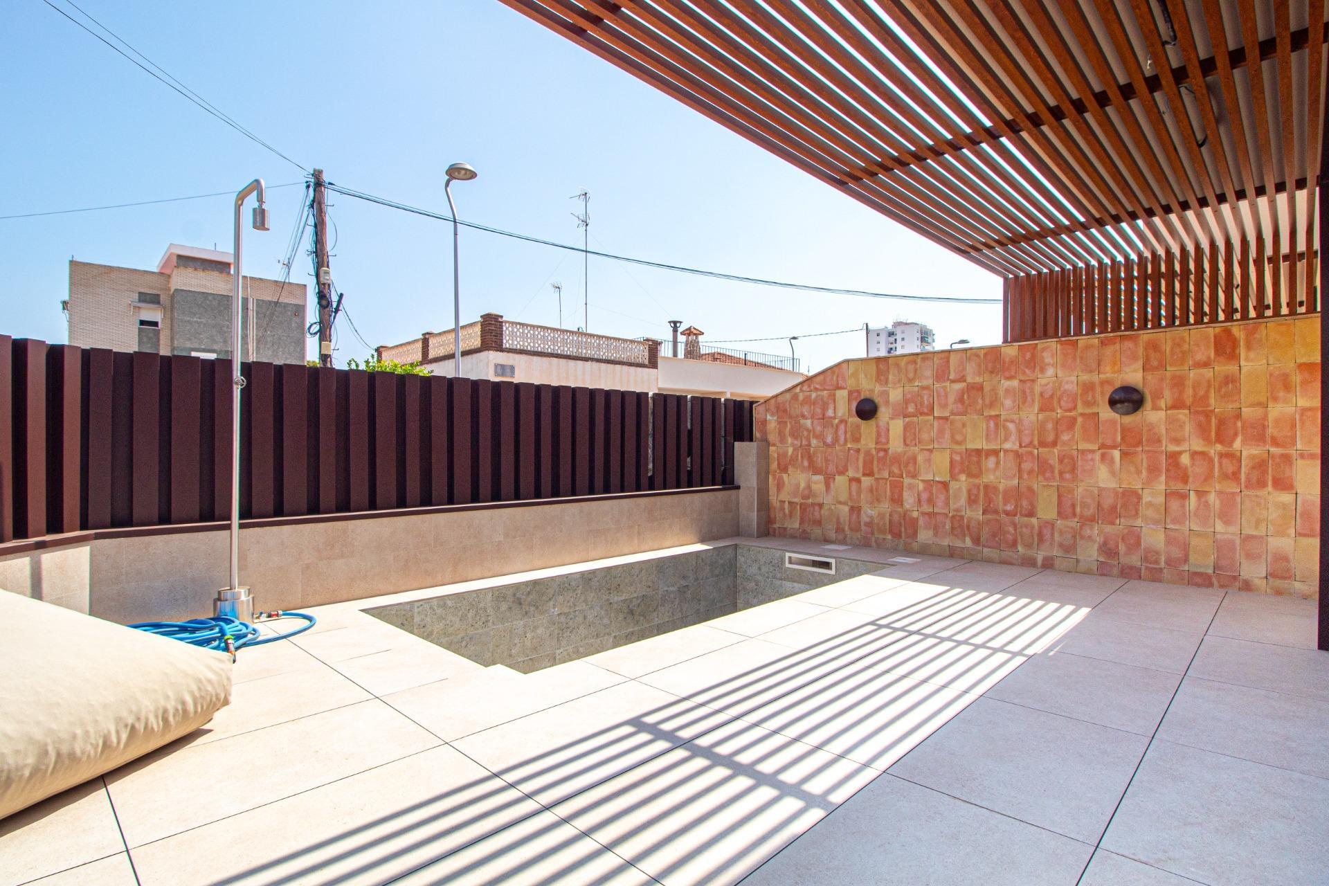 Villa de Lujo Nueva en Lo Pagán, a Pasos de Playa, Villas de lujo obra nueva en Lo Pagán, Murcia. A 250m de la playa, con piscina privada. 3 hab, 2 baños. Acabados premium, eficiencia energética. ¡Tu sueño medit