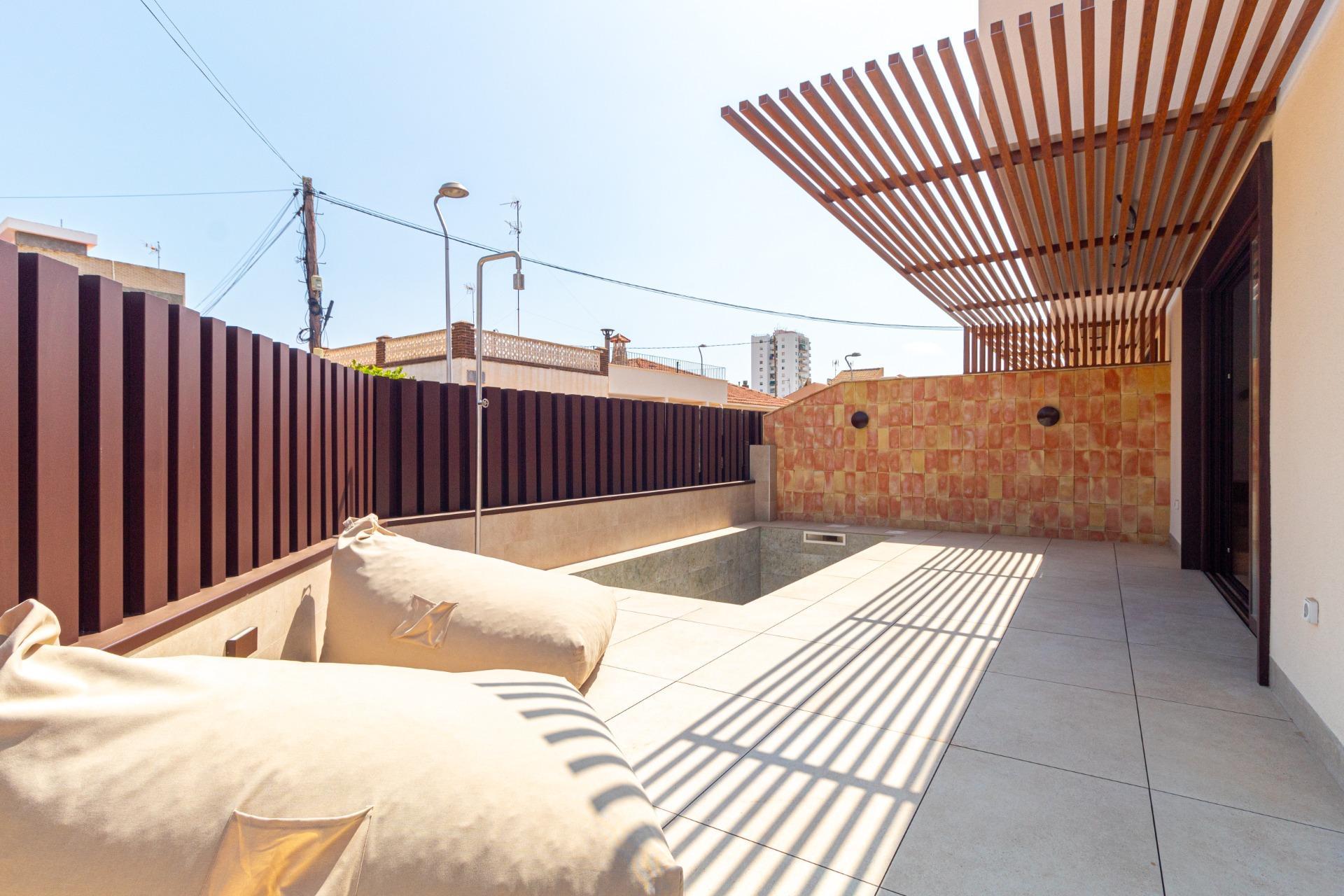 Villa de Lujo Nueva en Lo Pagán, a Pasos de Playa, Villas de lujo obra nueva en Lo Pagán, Murcia. A 250m de la playa, con piscina privada. 3 hab, 2 baños. Acabados premium, eficiencia energética. ¡Tu sueño medit