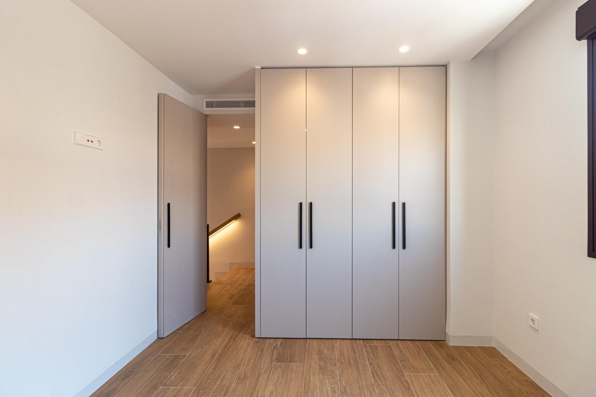 Villa de Lujo Nueva en Lo Pagán, a Pasos de Playa, Villas de lujo obra nueva en Lo Pagán, Murcia. A 250m de la playa, con piscina privada. 3 hab, 2 baños. Acabados premium, eficiencia energética. ¡Tu sueño medit