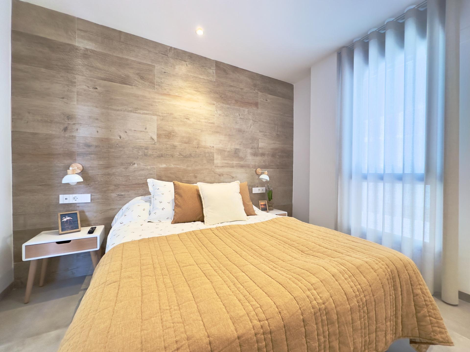 Lujo Costero: Apartamento Nuevo con Gran Terraza en San Pedro, Lujo y confort en San Pedro del Pinatar, Murcia. Apartamento de obra nueva con 3 dorm, 2 baños, terraza de 92m², piscina, gimnasio y garaje. ¡Vive la Costa Cáli